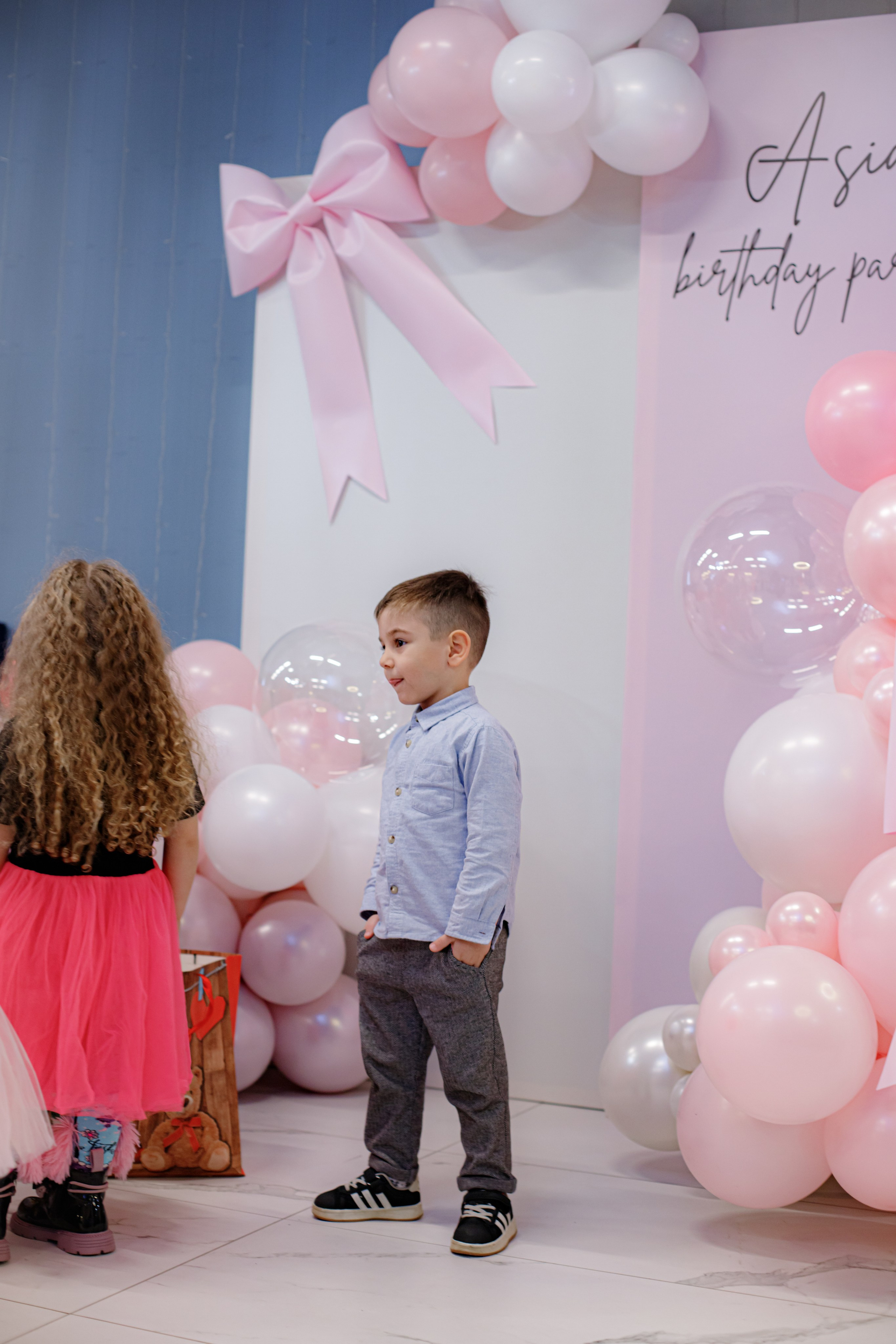 ASIA'S BIRTHDAY PARTY. Photokarish