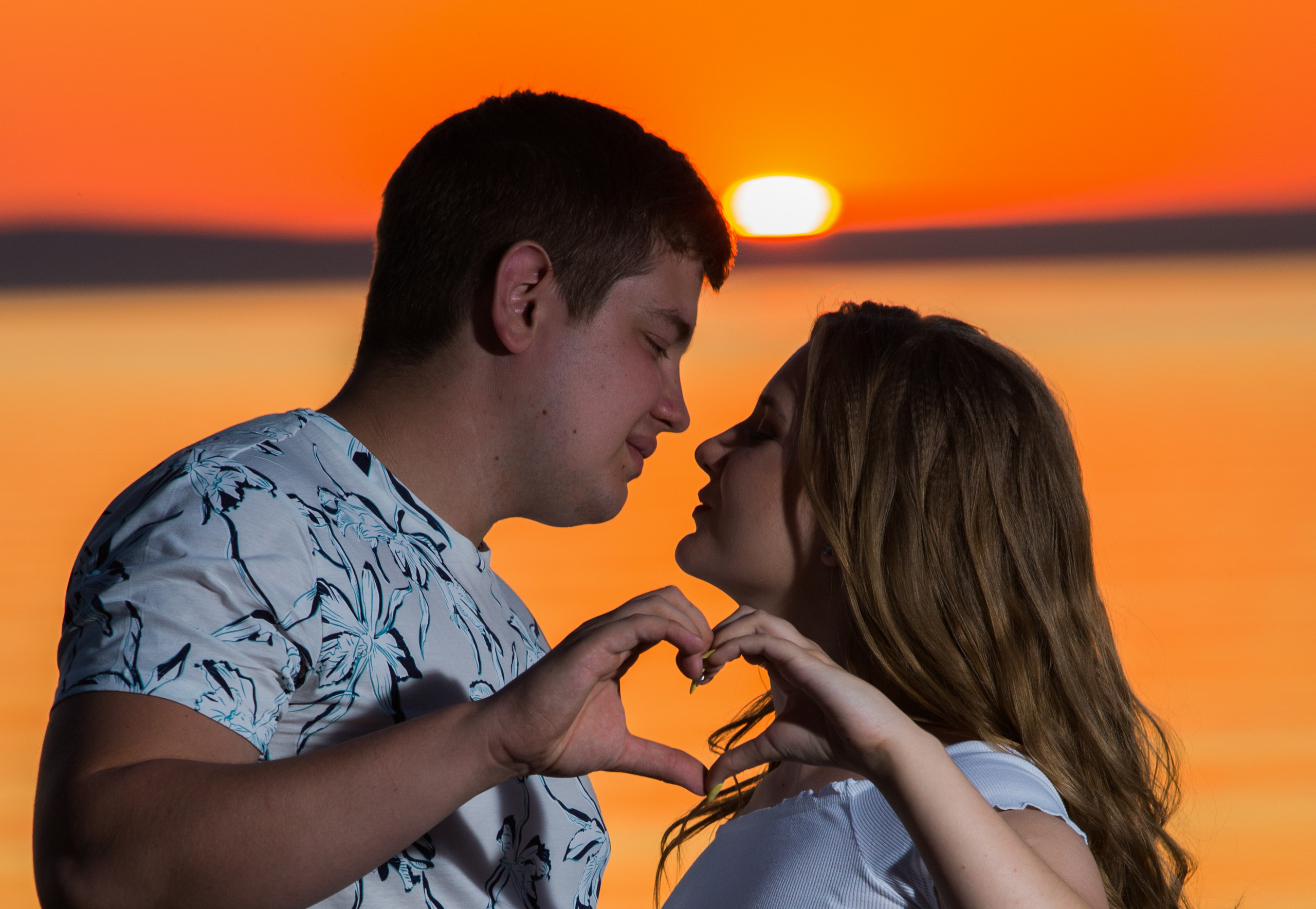 Фотосъемка лав стори в Тольятти (Ягодное). Свадебный фотограф, видеограф в Самаре, Самарской области. Видеосъемка