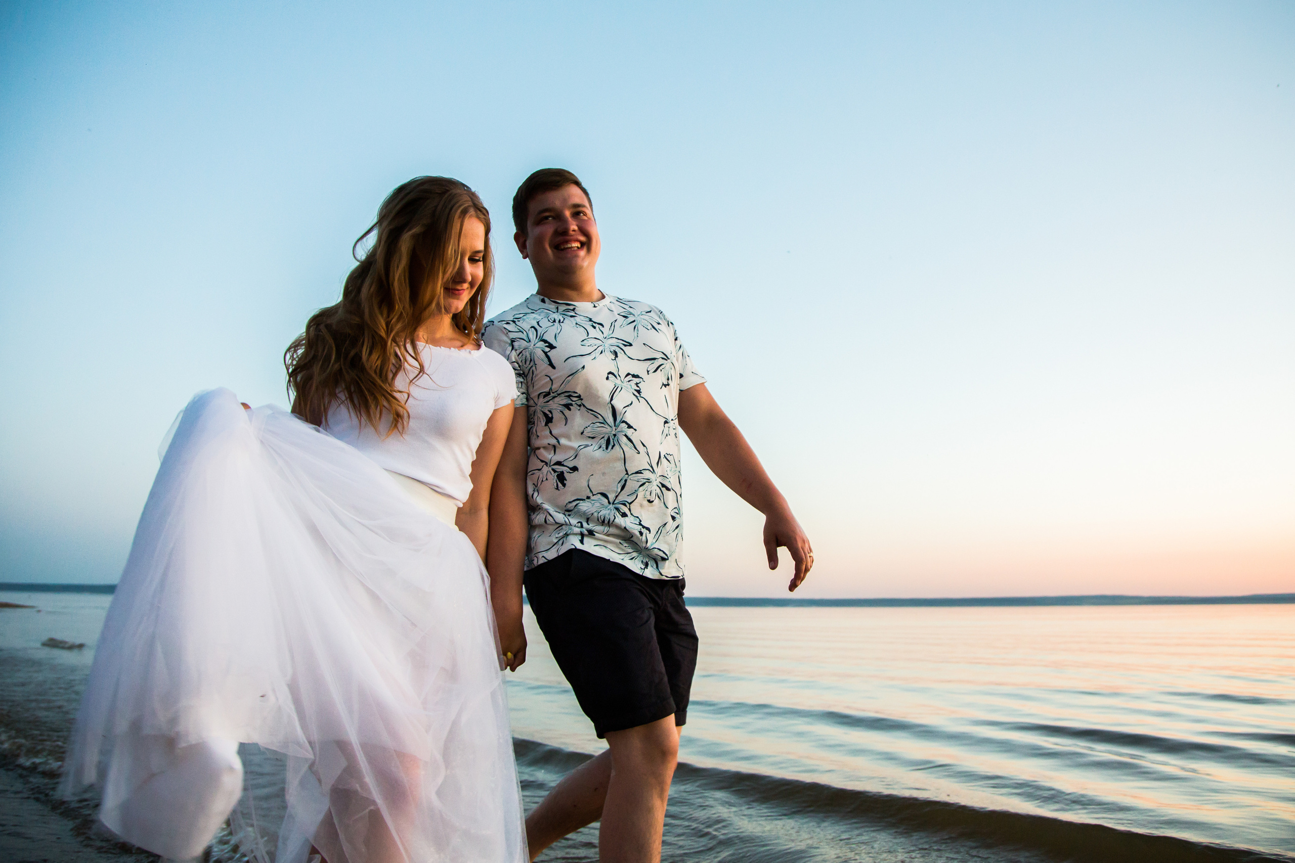 Фотосъемка лав стори в Тольятти (Ягодное). Свадебный фотограф, видеограф в Самаре, Самарской области. Видеосъемка
