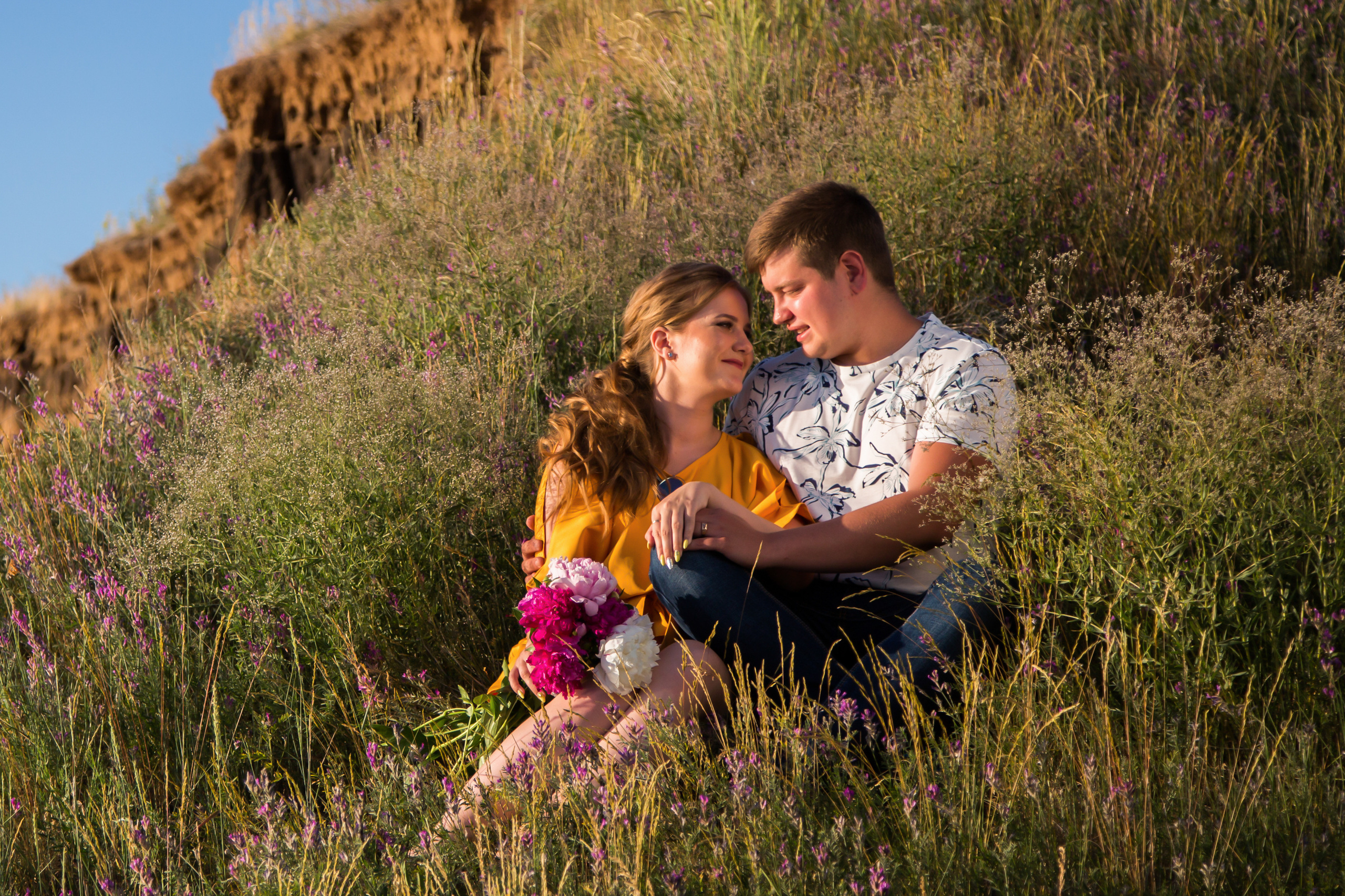 Фотосъемка лав стори в Тольятти (Ягодное). Свадебный фотограф, видеограф в Самаре, Самарской области. Видеосъемка