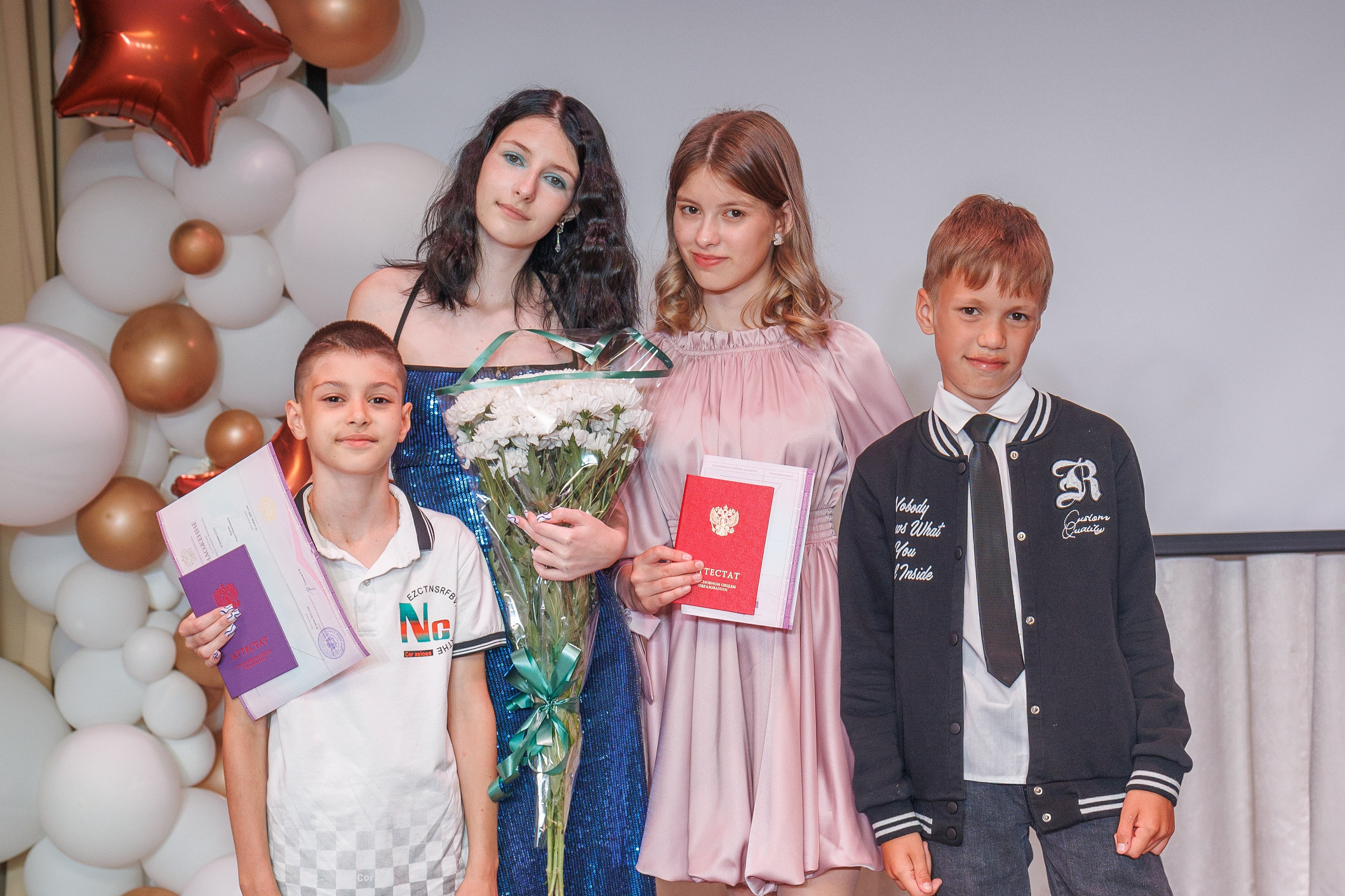 Вручение аттестатов. Свадебный и семейный фотограф в Новосибирске Ирина Дорошкова