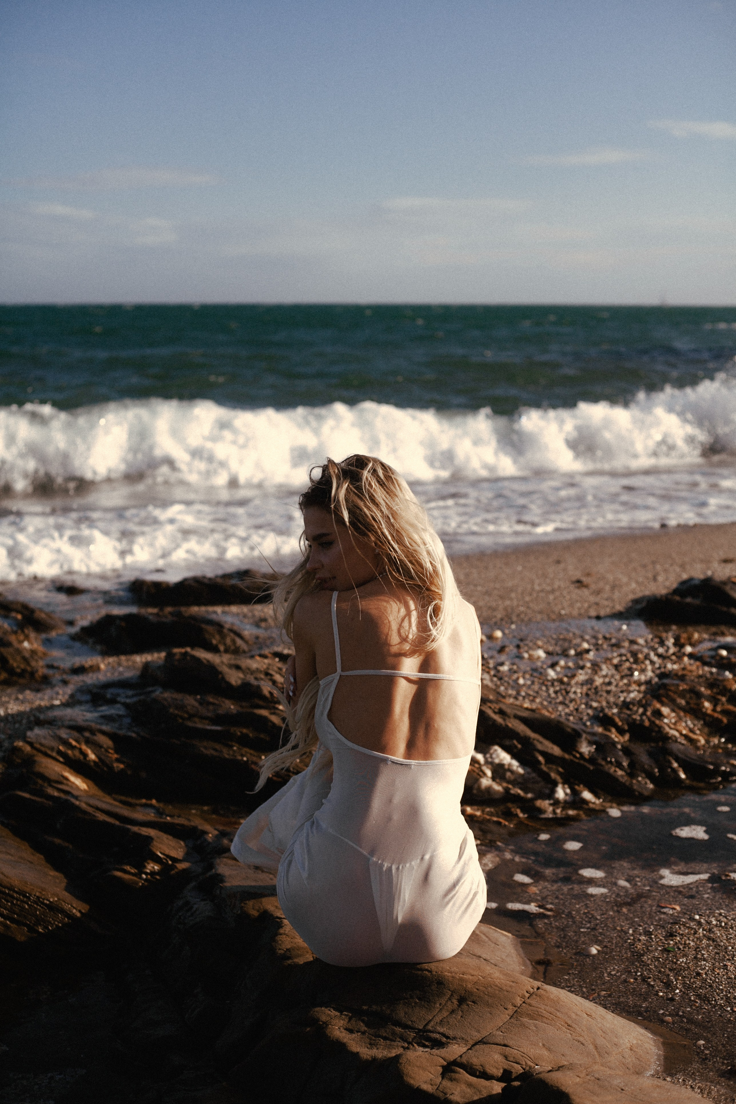 Alena & Black stones. ANNA KUDRINA PHOTOGRAPHY Russia