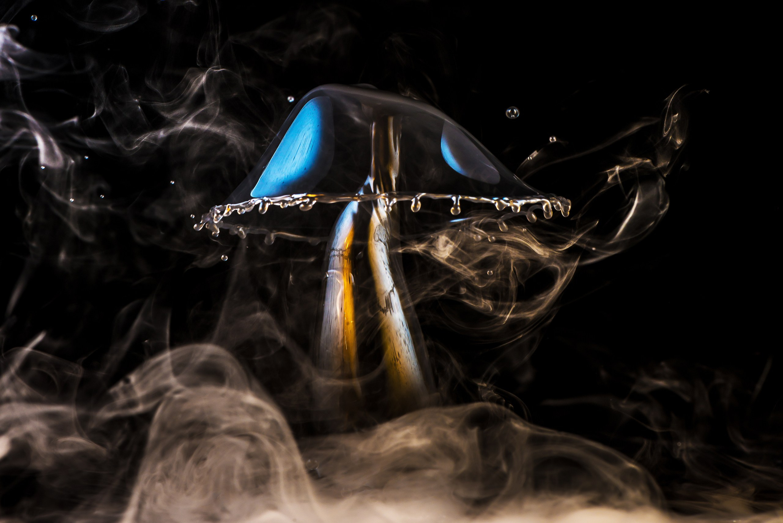 Классические формы. Скульптуры из воды Сергея Толмачева