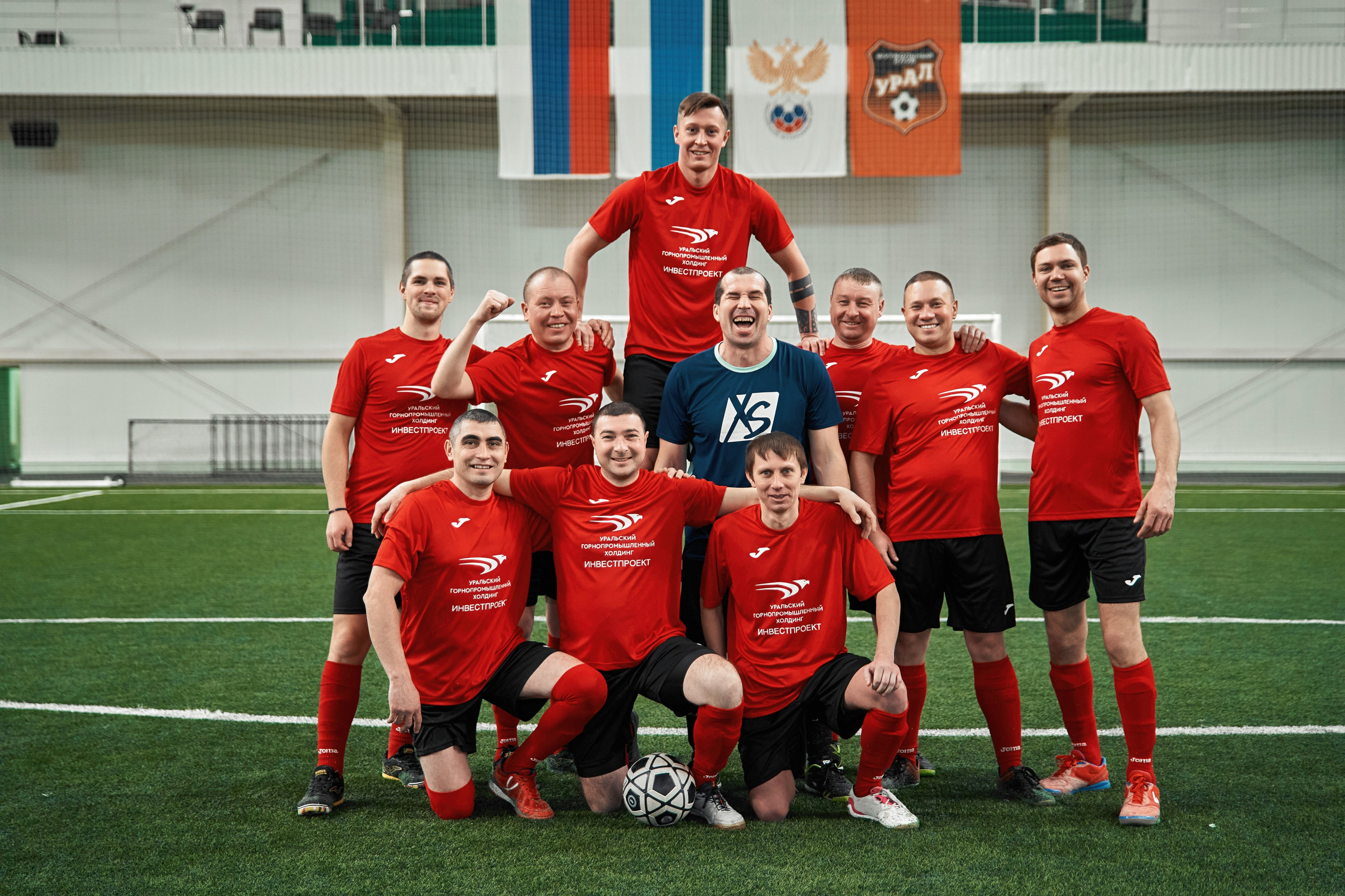 Фотограф на корпоративный футбольный турнир. Контент для бизнеса в Екатеринбурге Полдень Медиа