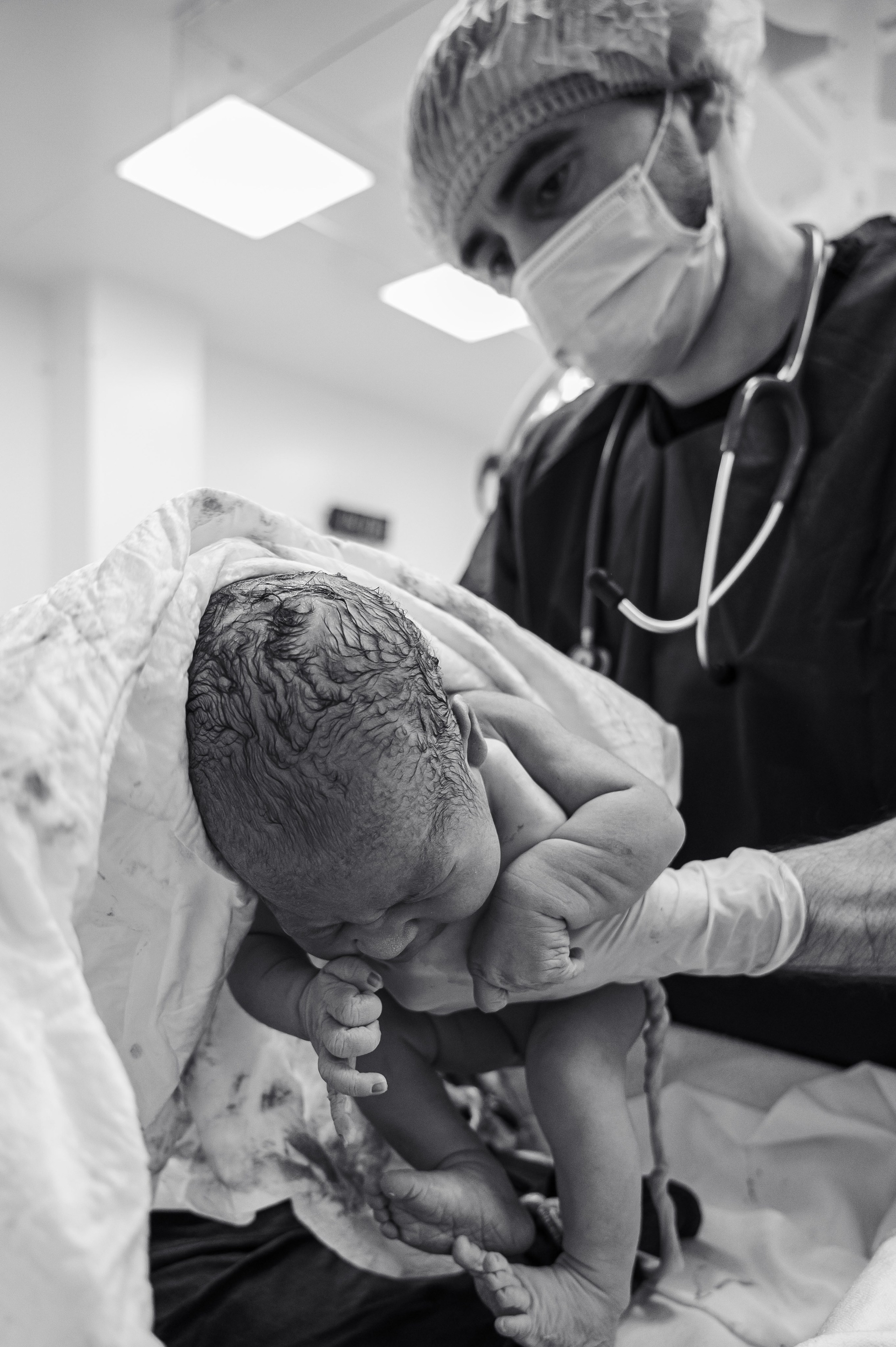 Мирослава родилась. Фотограф на роды СПБ Юлия Герасимова