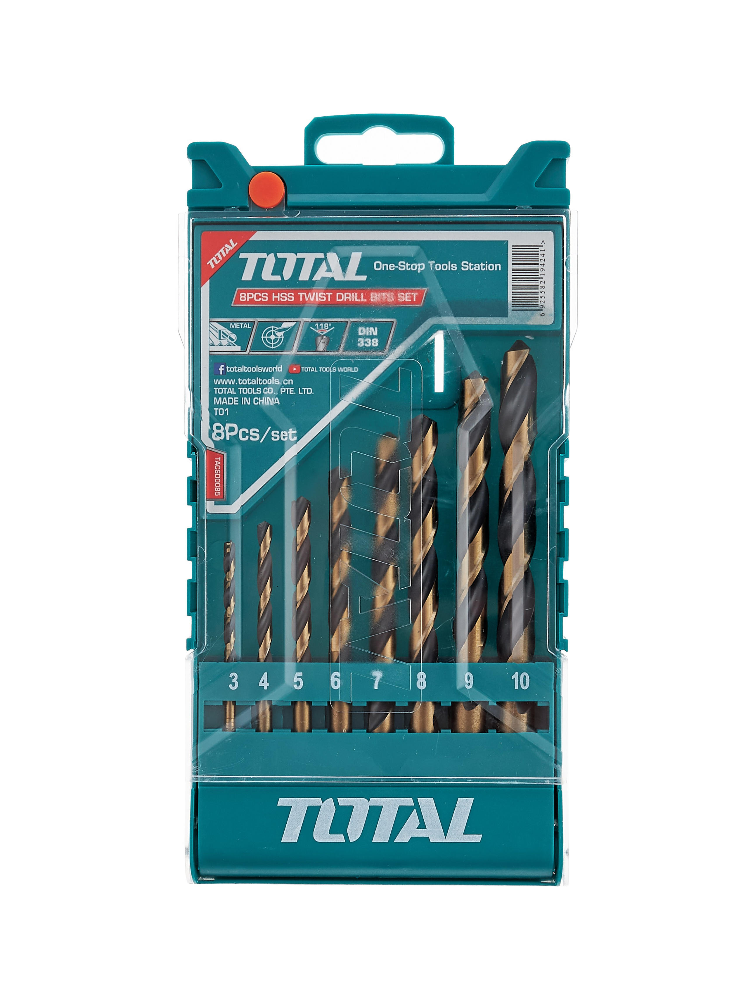 Набор сверл на белом фоне 