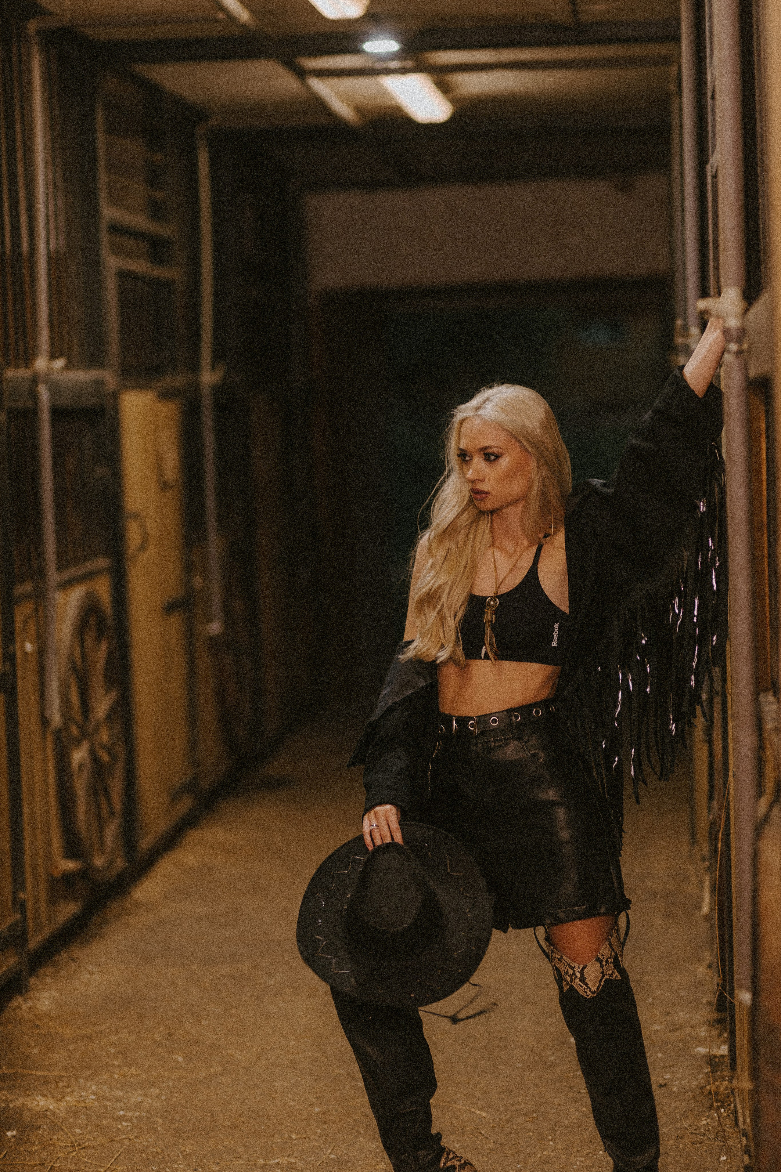 Надя «Вестерн». Павел Померанцев