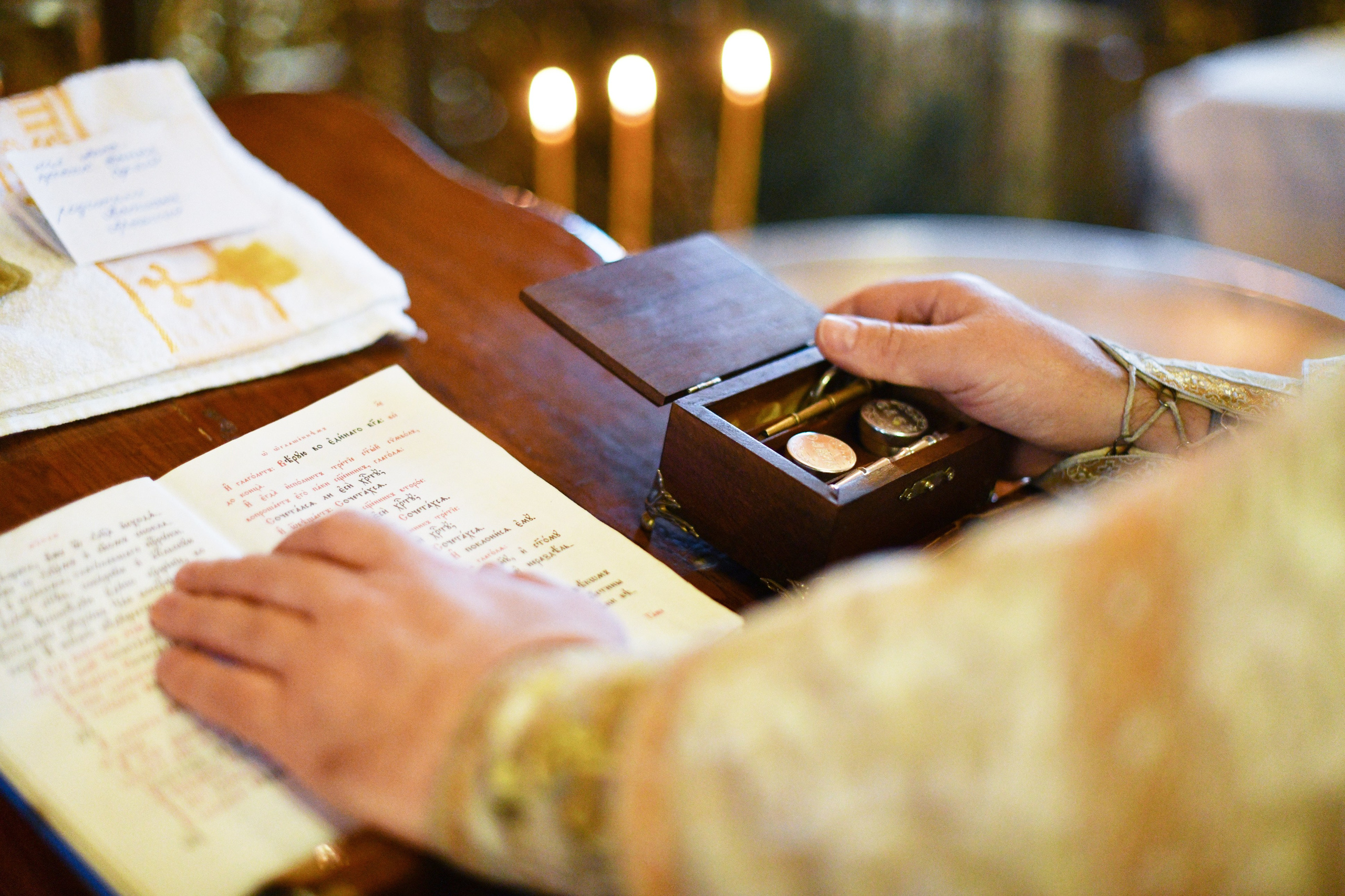 Крещение Анны. Храм Зосимы и Савватия. Гольяново. Свадебный и портретный фотограф в Москве Галина Борисова