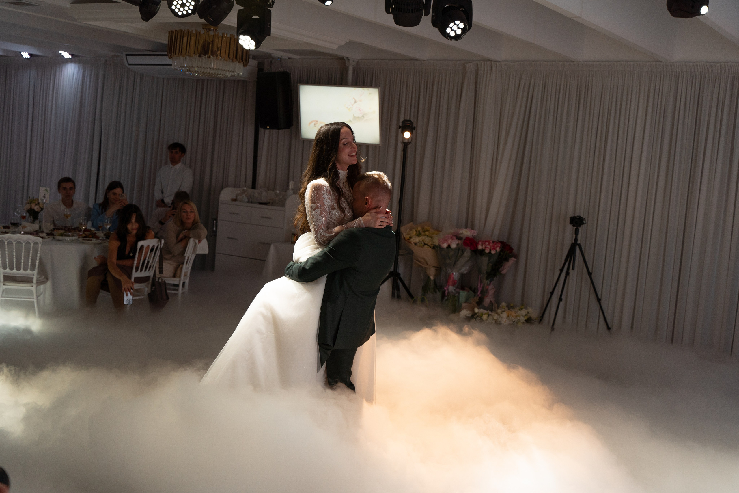 12 часов любви в кадрах. Свадебный и семейный фотограф в Севастополе и в Крыму