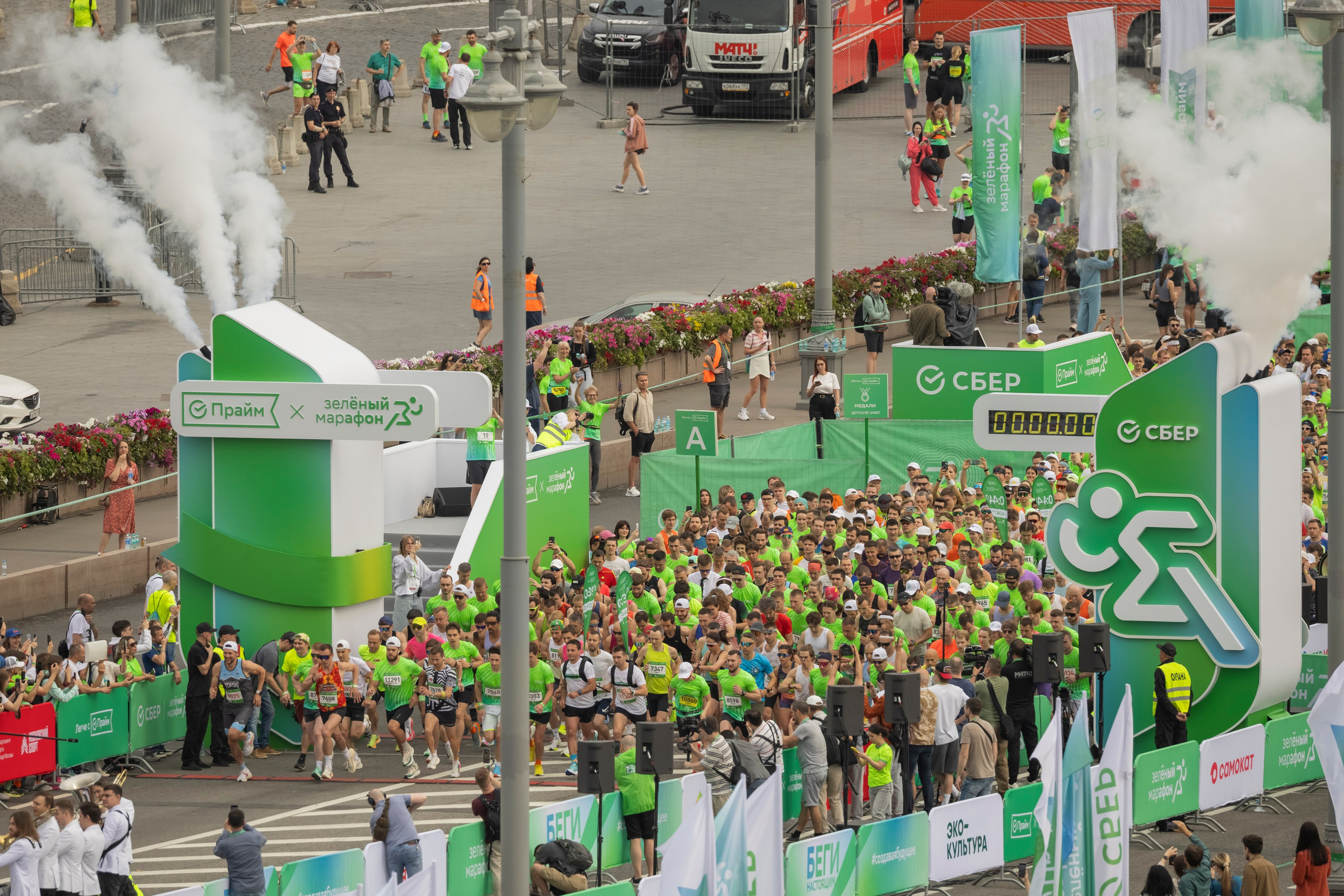 Сбер Зелёный Марафон 2025 Балчуг. Репортажный, event, концертный и backstage фотограф из Москвы Виталий Кривцов
