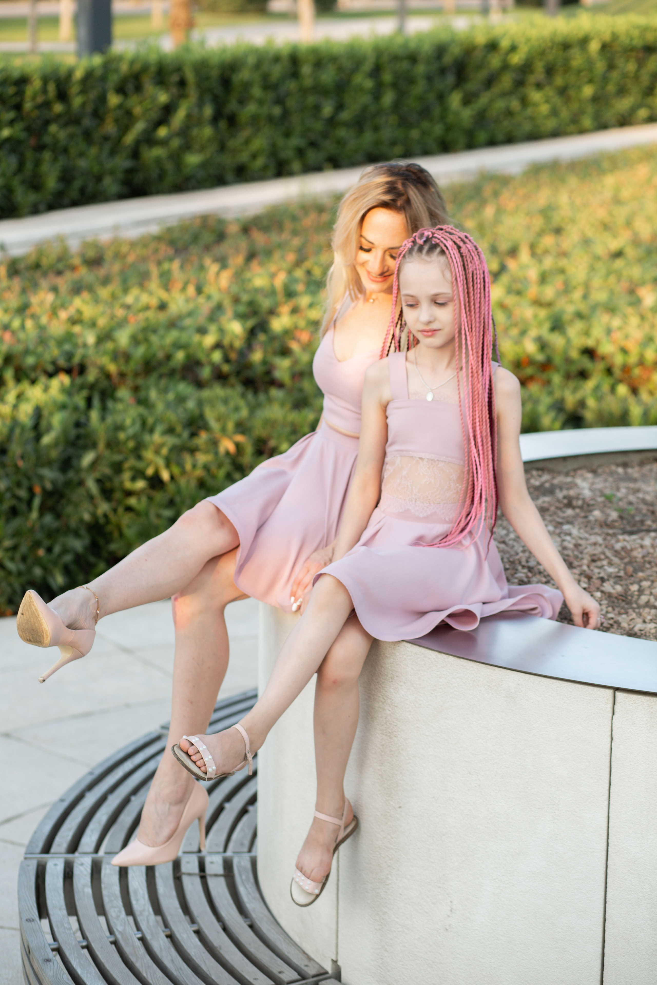 Фотосессия для контента. Фотограф в Краснодаре. Выпускные школьные альбомы, Свадьбы, Портреты