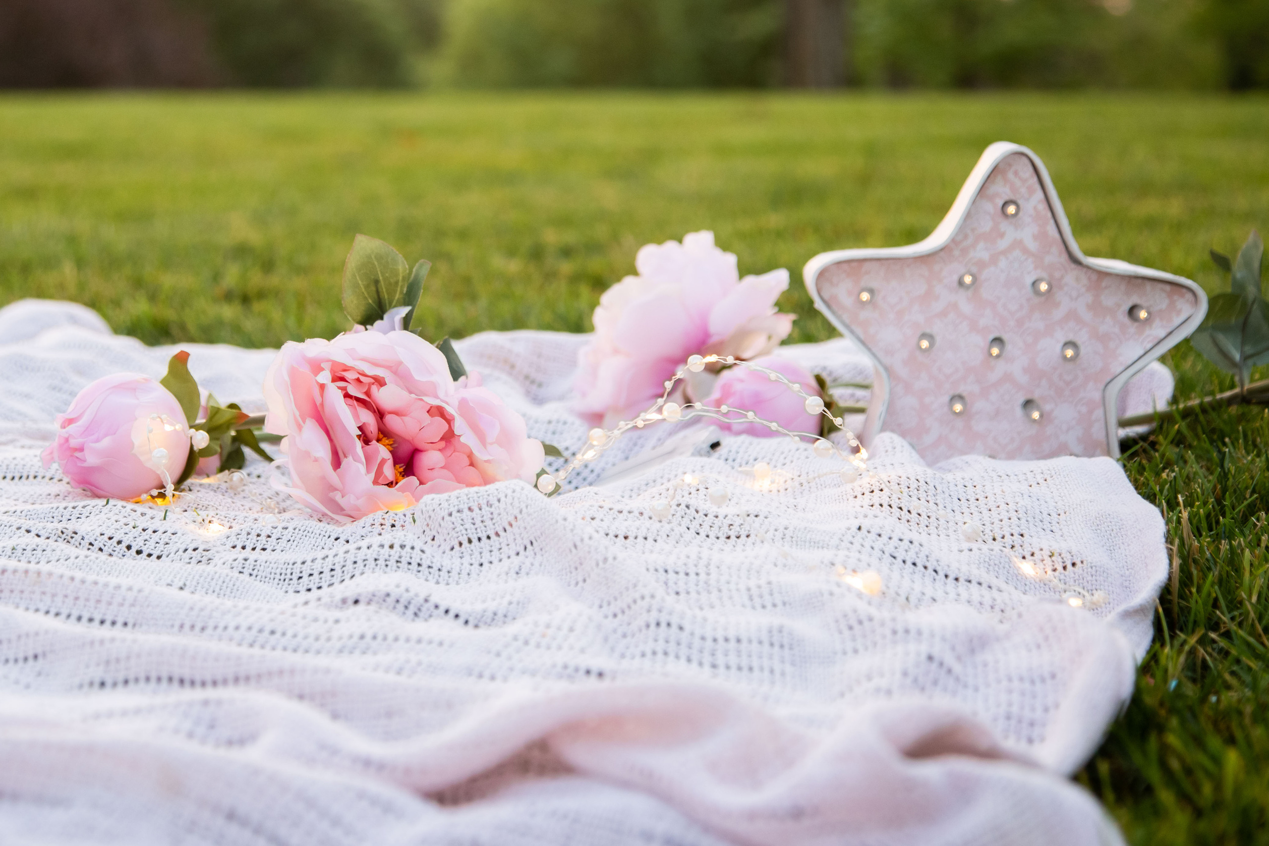 Фотосессия для контента. Фотограф в Краснодаре. Выпускные школьные альбомы, Свадьбы, Портреты