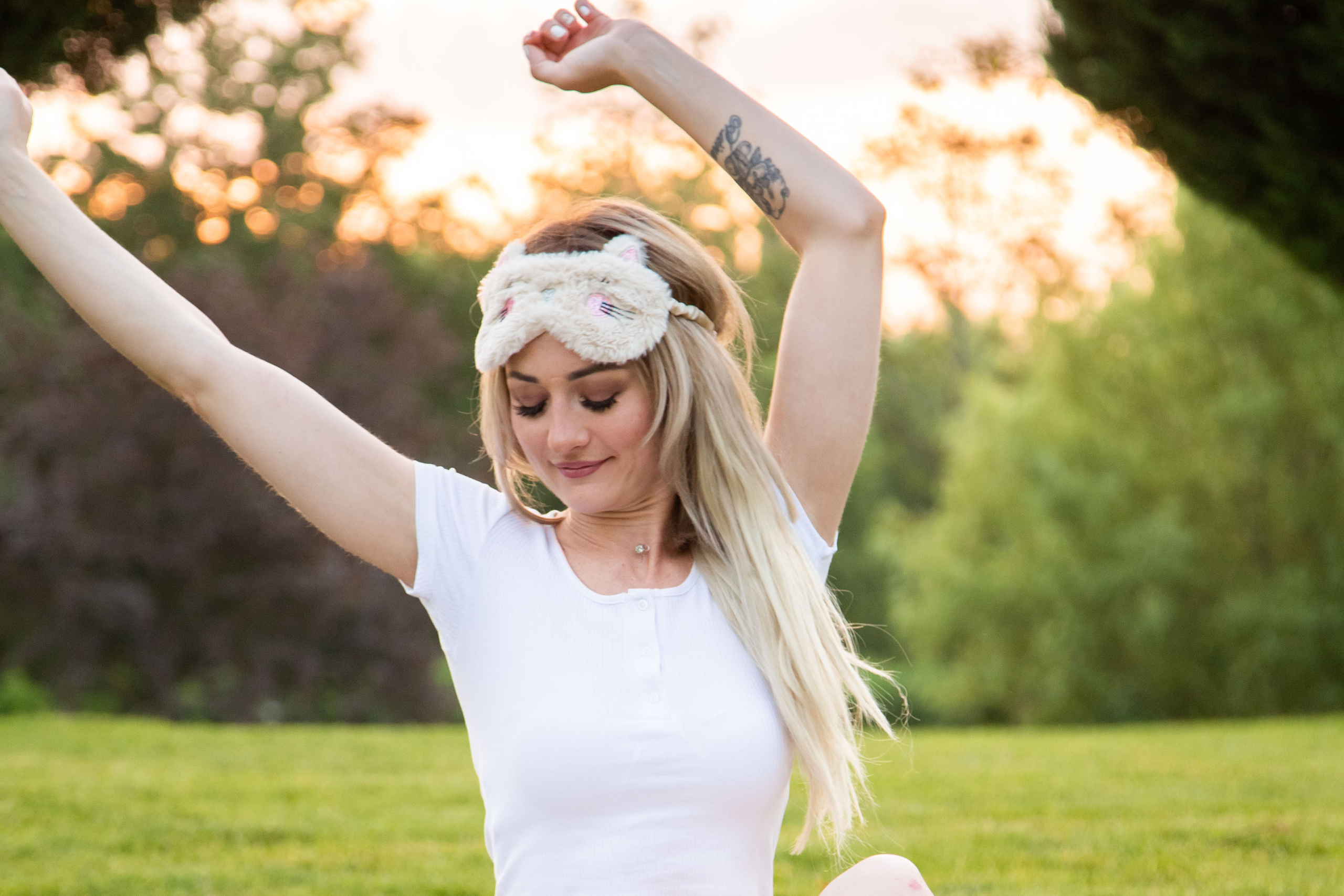 Фотосессия для контента. Фотограф в Краснодаре. Выпускные школьные альбомы, Свадьбы, Портреты