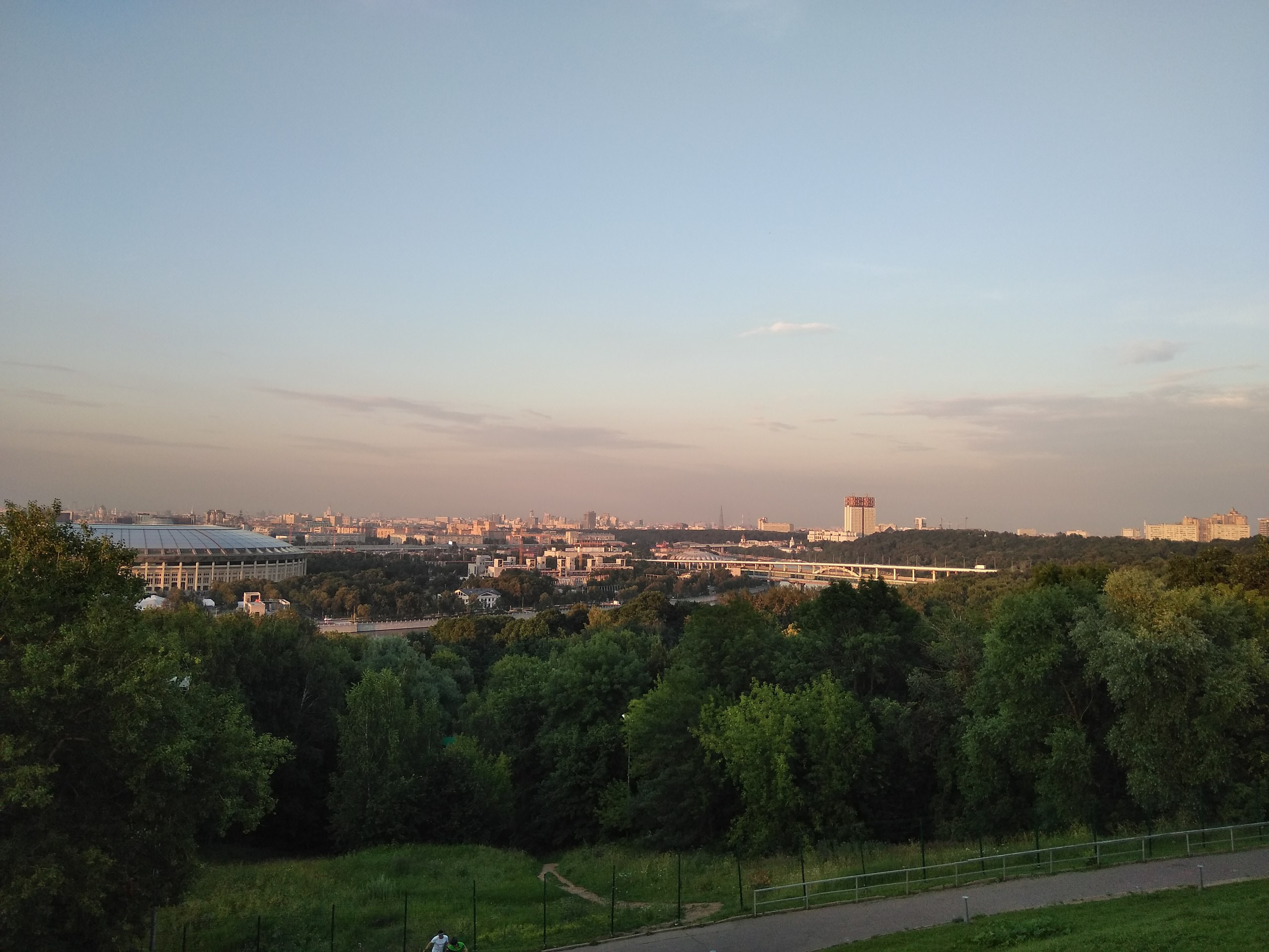 Прогулка на Воробьевых горах | 25.07.2017. Галерея Фантим
