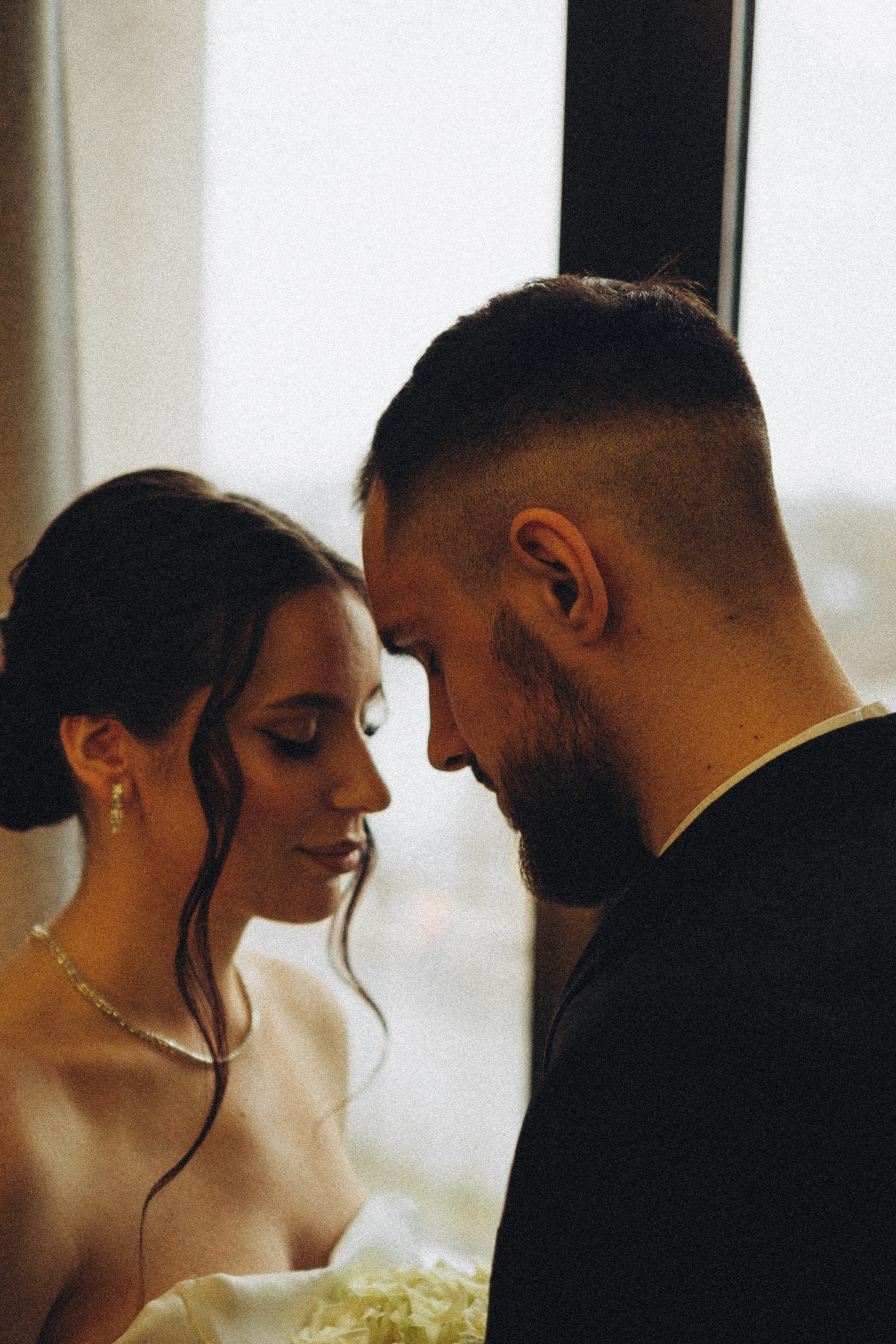 СВАДЕБНАЯ СЬЕМКА СБОРОВ ЖЕНИХА И НЕВЕСТЫ В ОТЕЛЕ И ТАКЖЕ ФОТОСЕССИИЯ В ОТЕЛЕЕ МЕГАПОЛИС БРЯНСК. Профессиональный фотограф, Санкт-Петербург — Виктория Богомолова