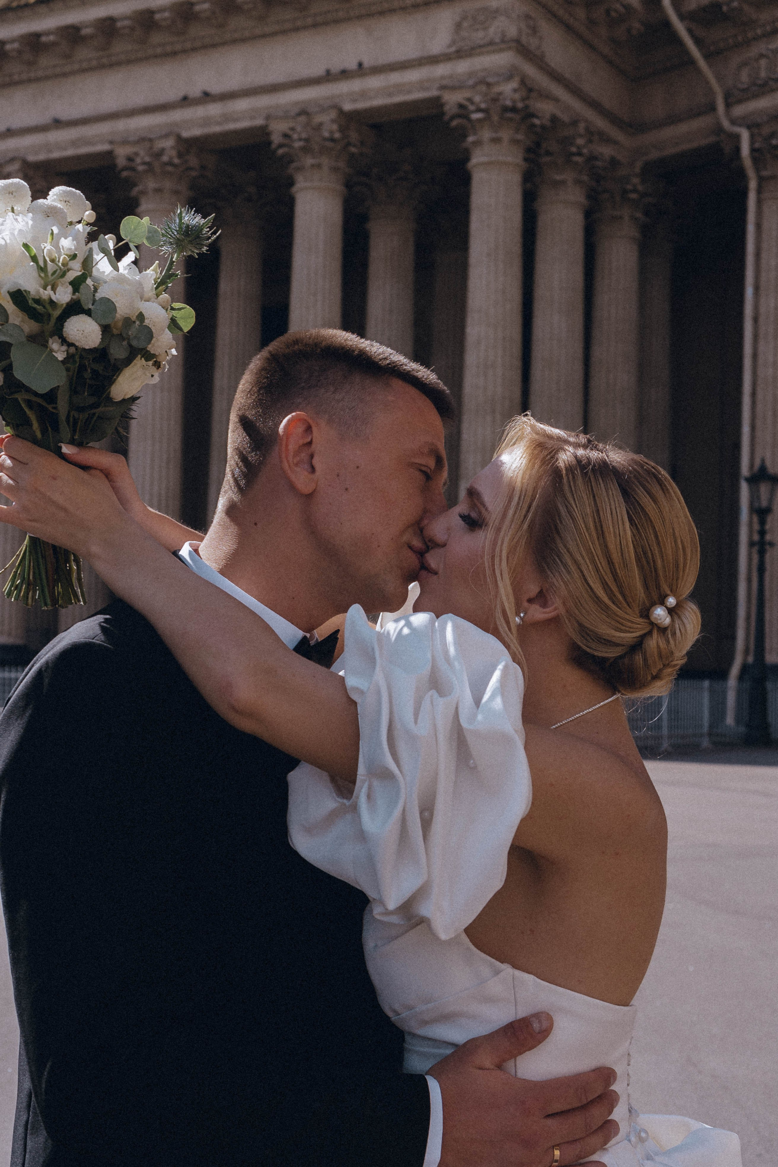 СВАДЕНБНАЯ СЬЕМКА НА КАТЕРЕ ПО КАНАЛАМ САНКТ-ПЕТЕРБУРГА И В АКВАТОРИИ НЕВЫ. Профессиональный фотограф, Санкт-Петербург — Виктория Богомолова