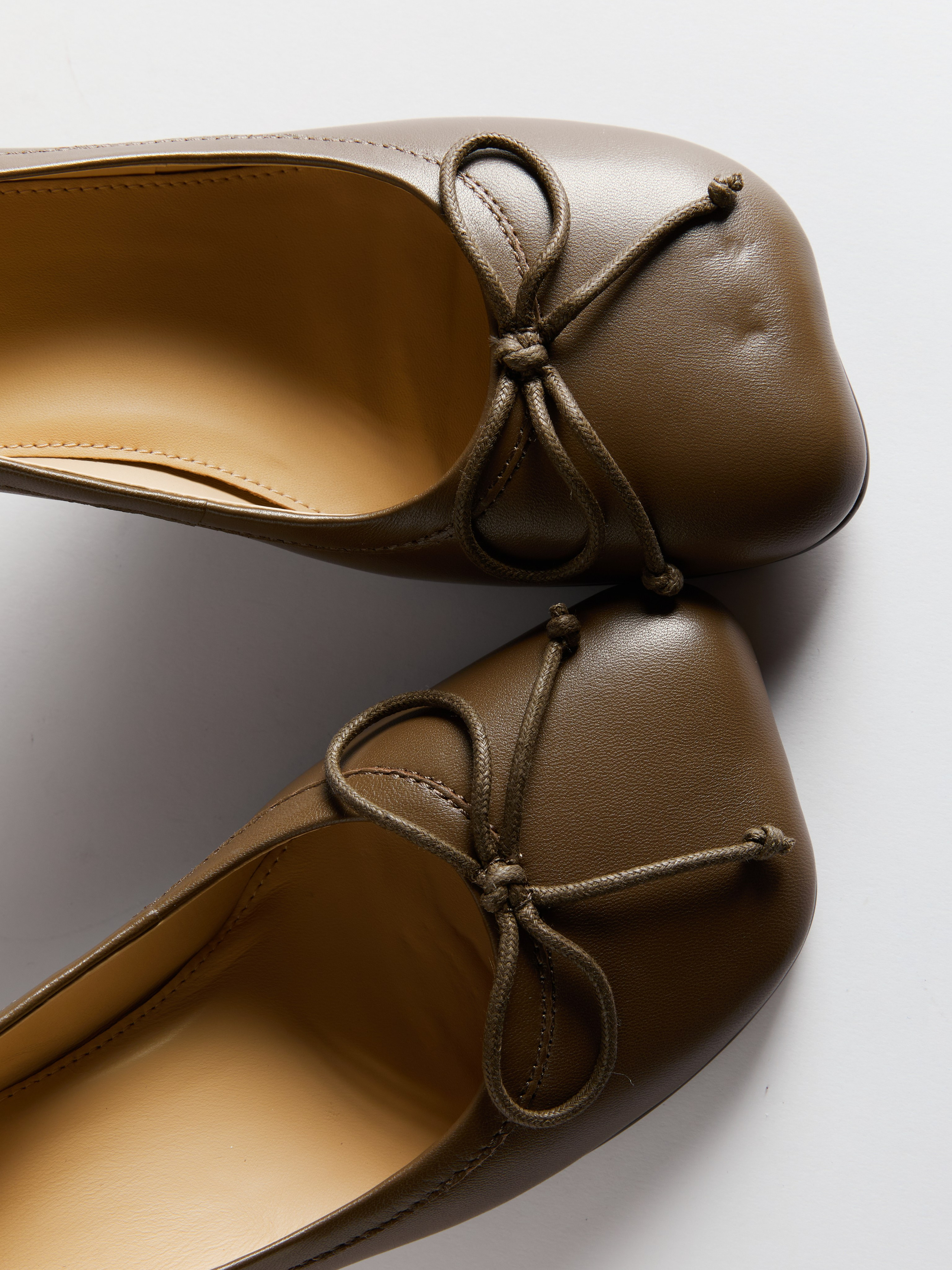 Предметный фотограф в Москве Евгений Шубин