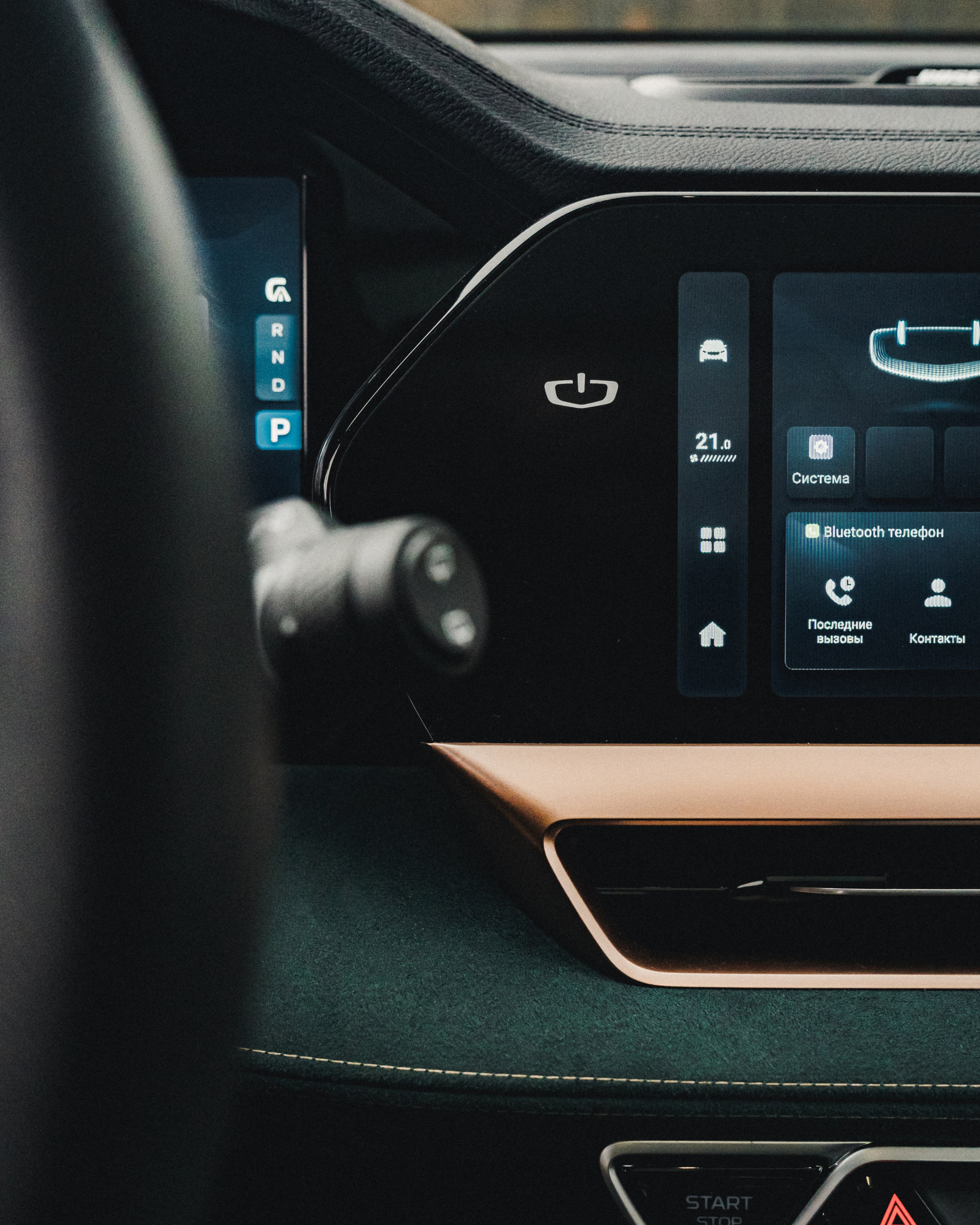 Автомобильная фотосессия Geely Monjaro для Geely Motors. Фотограф Илья К. в Москве