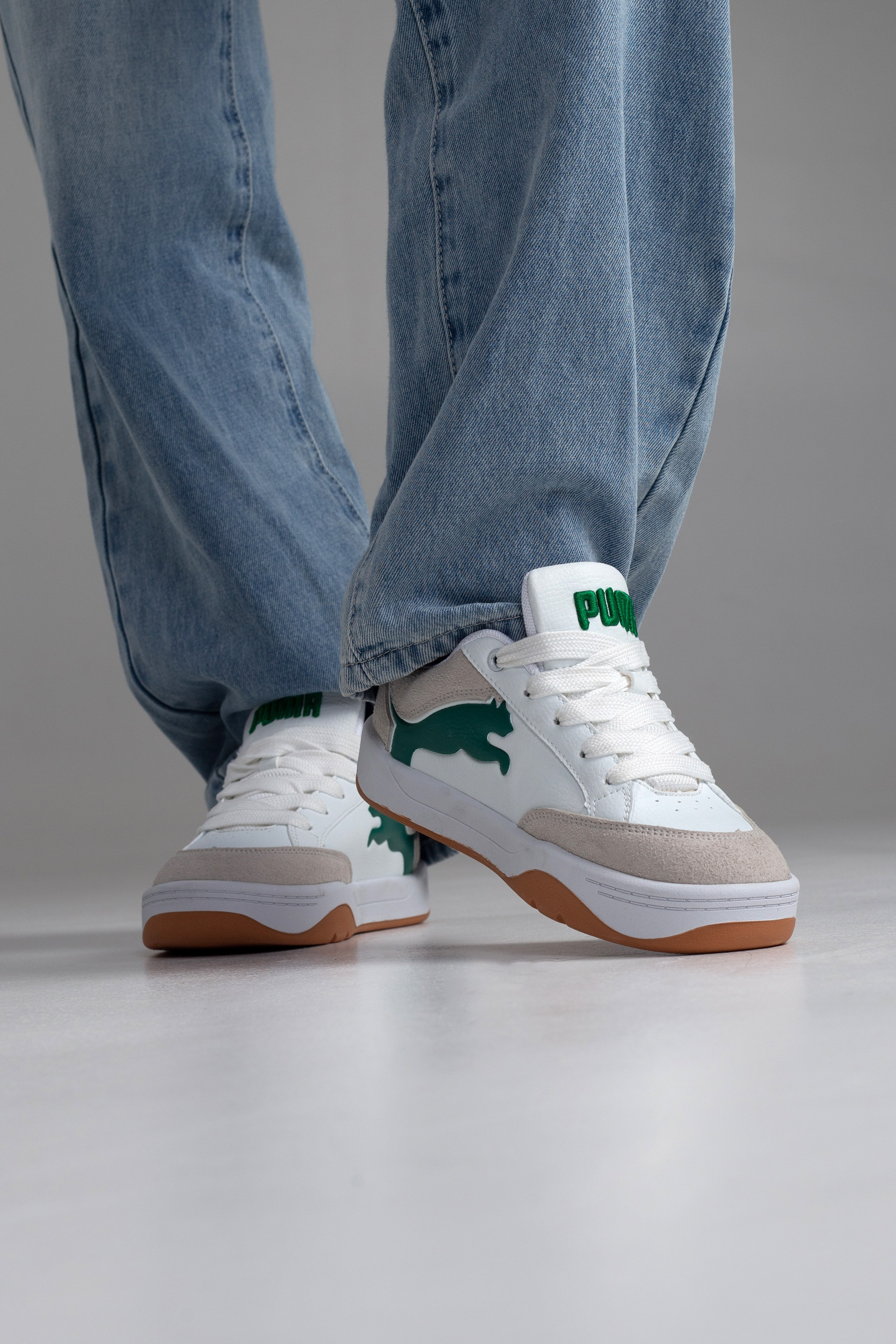 Кроссовки PUMA. Фотограф для различных событий, проектов, маркетплейсов, сайтов и мероприятий в Екатеринбурге