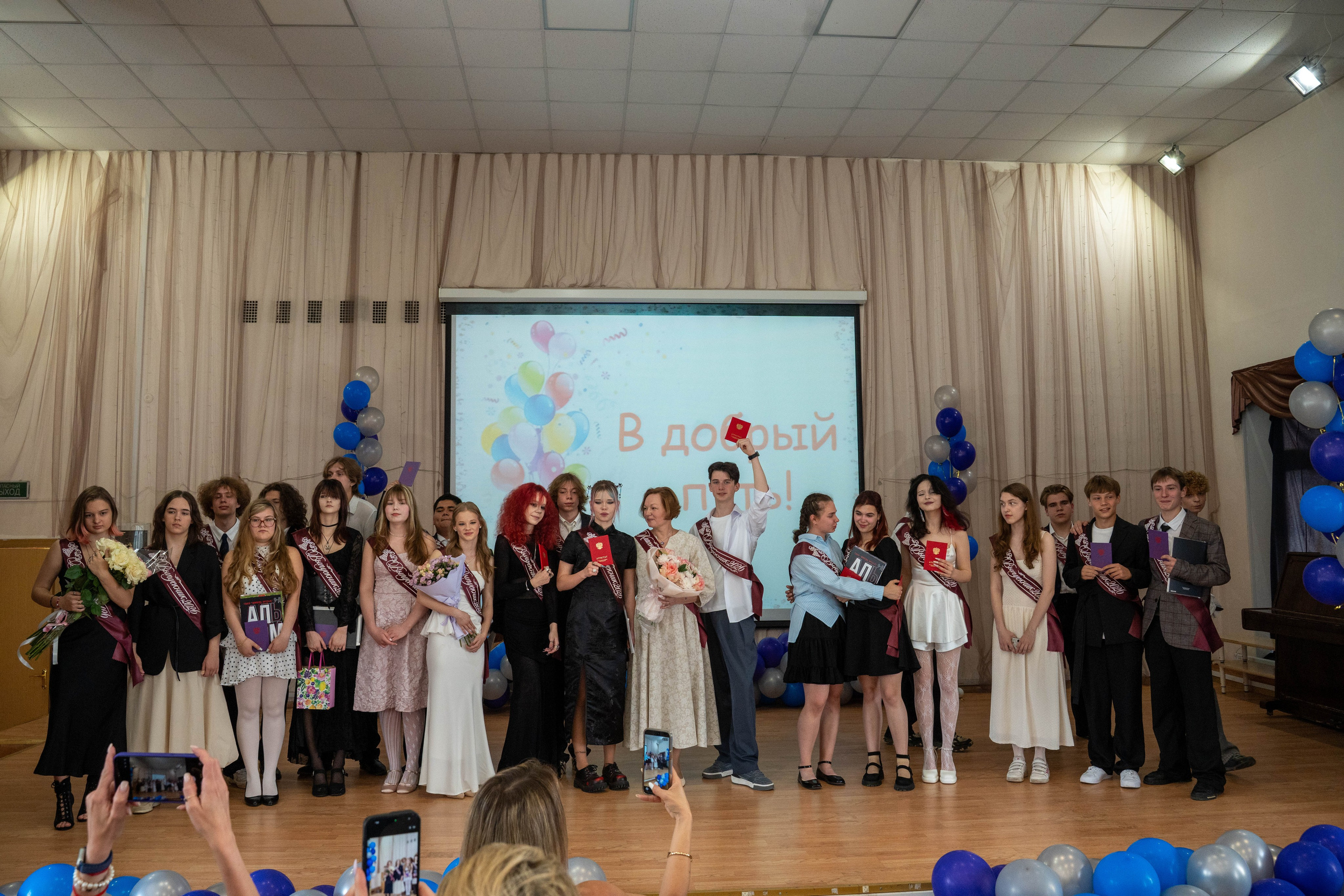 Выпускной 25.06.2026. Коммерческий и художественный фотограф и видеограф в Москве Арсений Тургенев