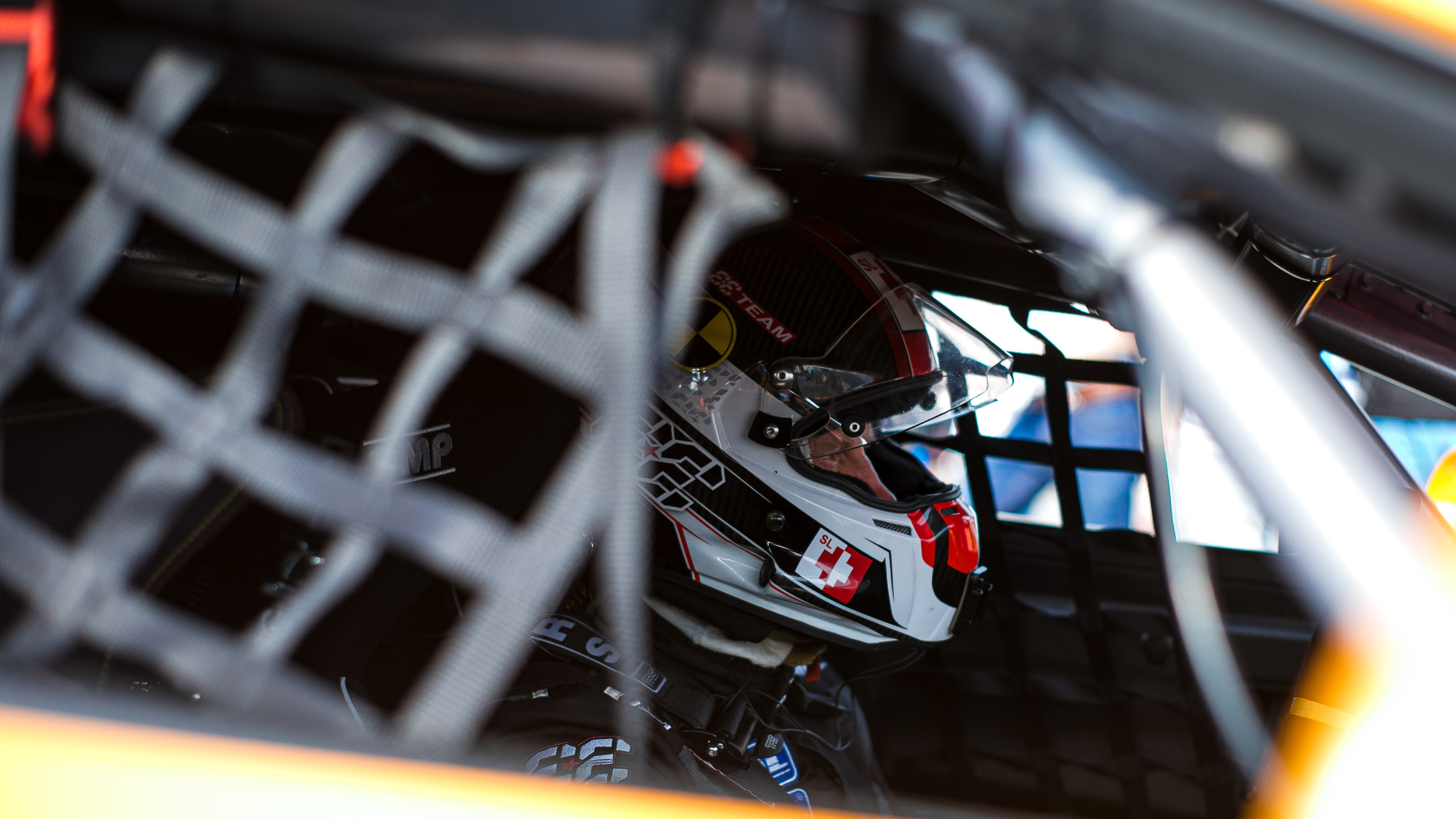 Спорт. Tony Mikhailov