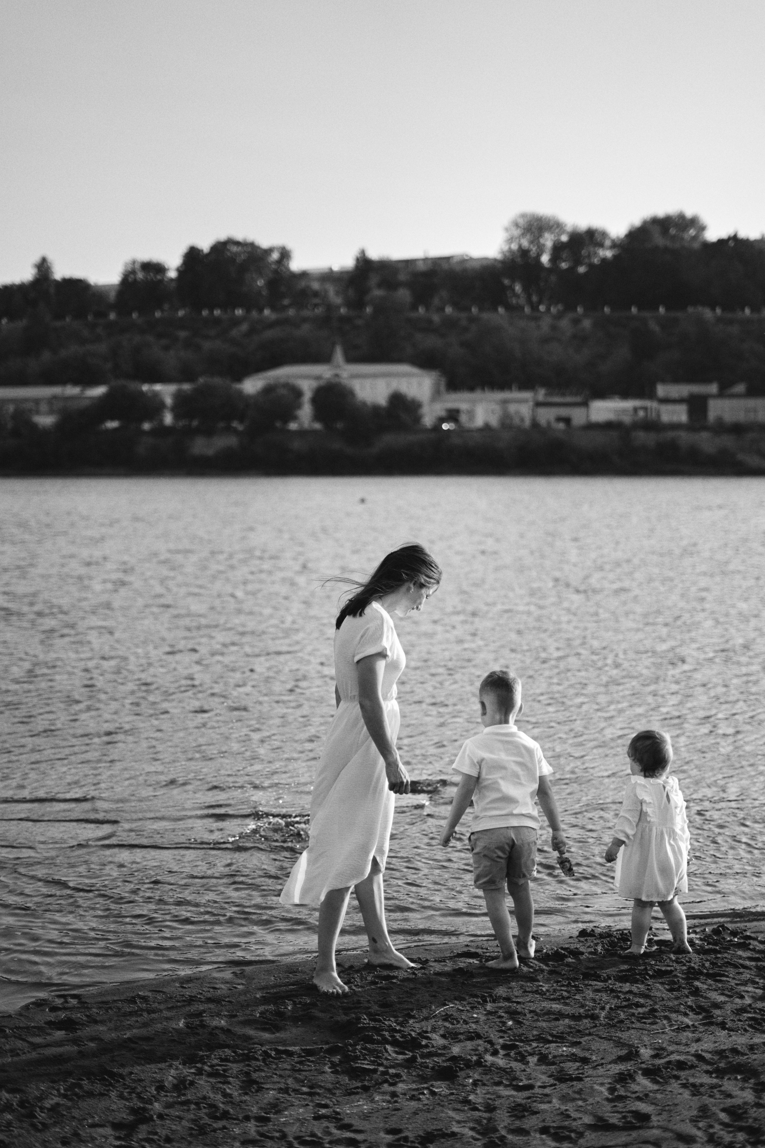 Пляж, ветер и объятия. Фотограф Киров Анжелика Некрасова