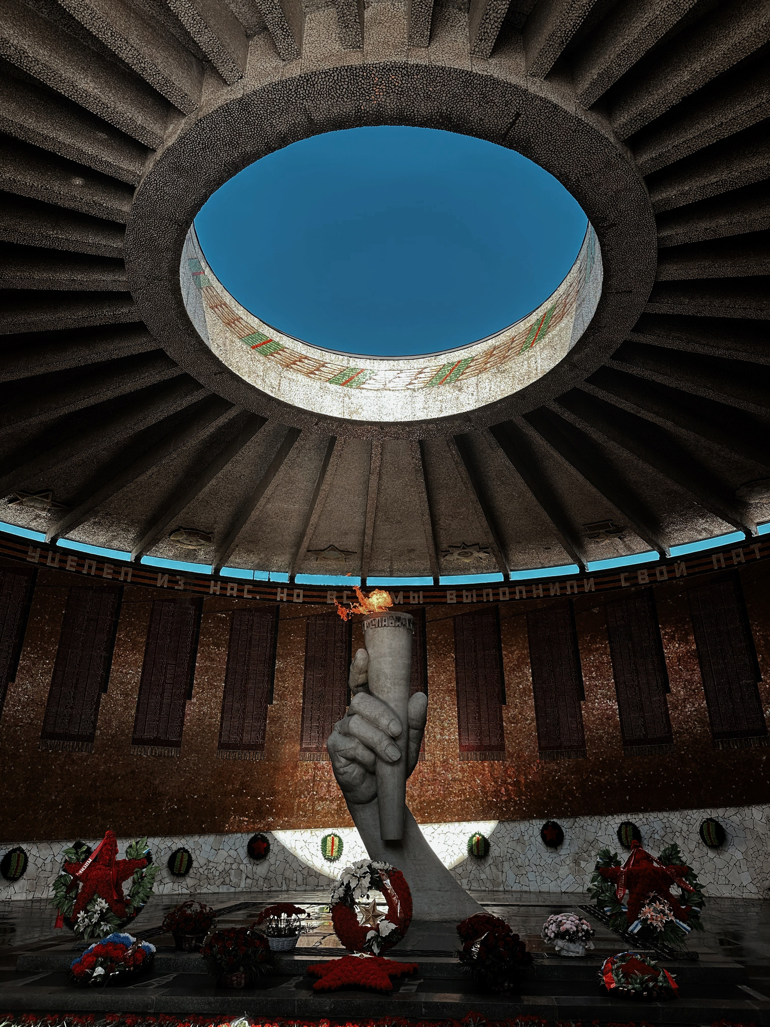 БЛАГОТВОРИТЕЛЬНЫЙ ПРОЕКТ «ВЕРНИСЬ!»