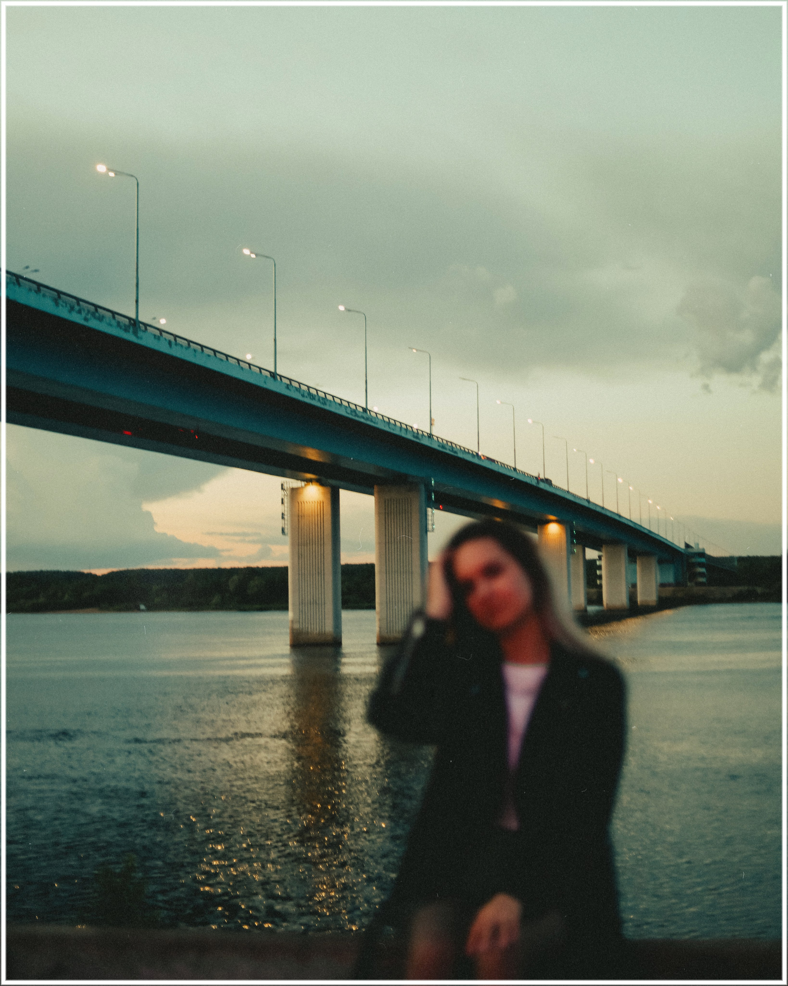 Red Evening. Sun Betty — кинофотограф Элизабет