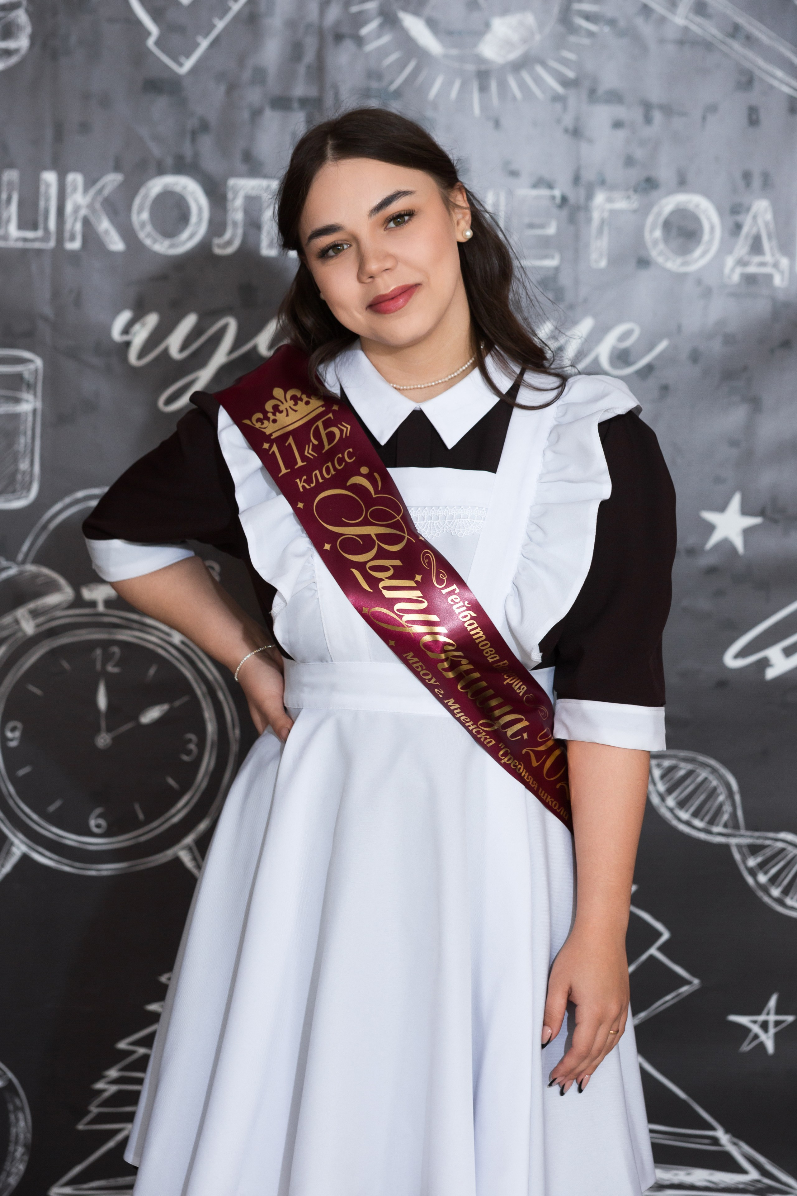 ФОТОСЕССИЯ С РОДИТЕЛЯМИ «ПОСЛЕДНИЙ ЗВОНОК — 2025» 9 ШКОЛА Г.МЦЕНСК. ТВОЙ АЛЬБОМ / ТВОИ ПРАВИЛА