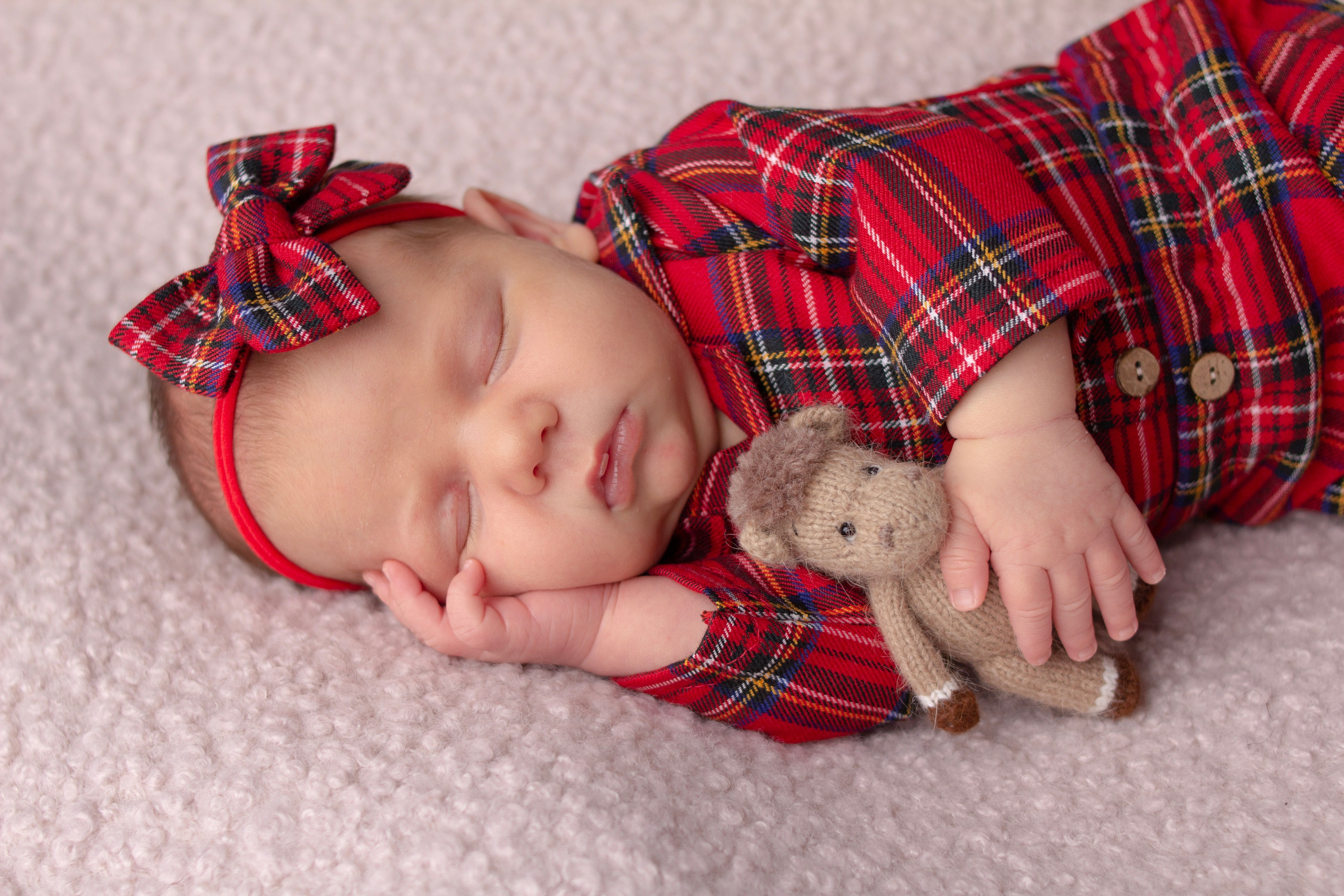 Образы в вязаных костюмчиках. Первый кадр | newborn фотограф | Всеволожск
