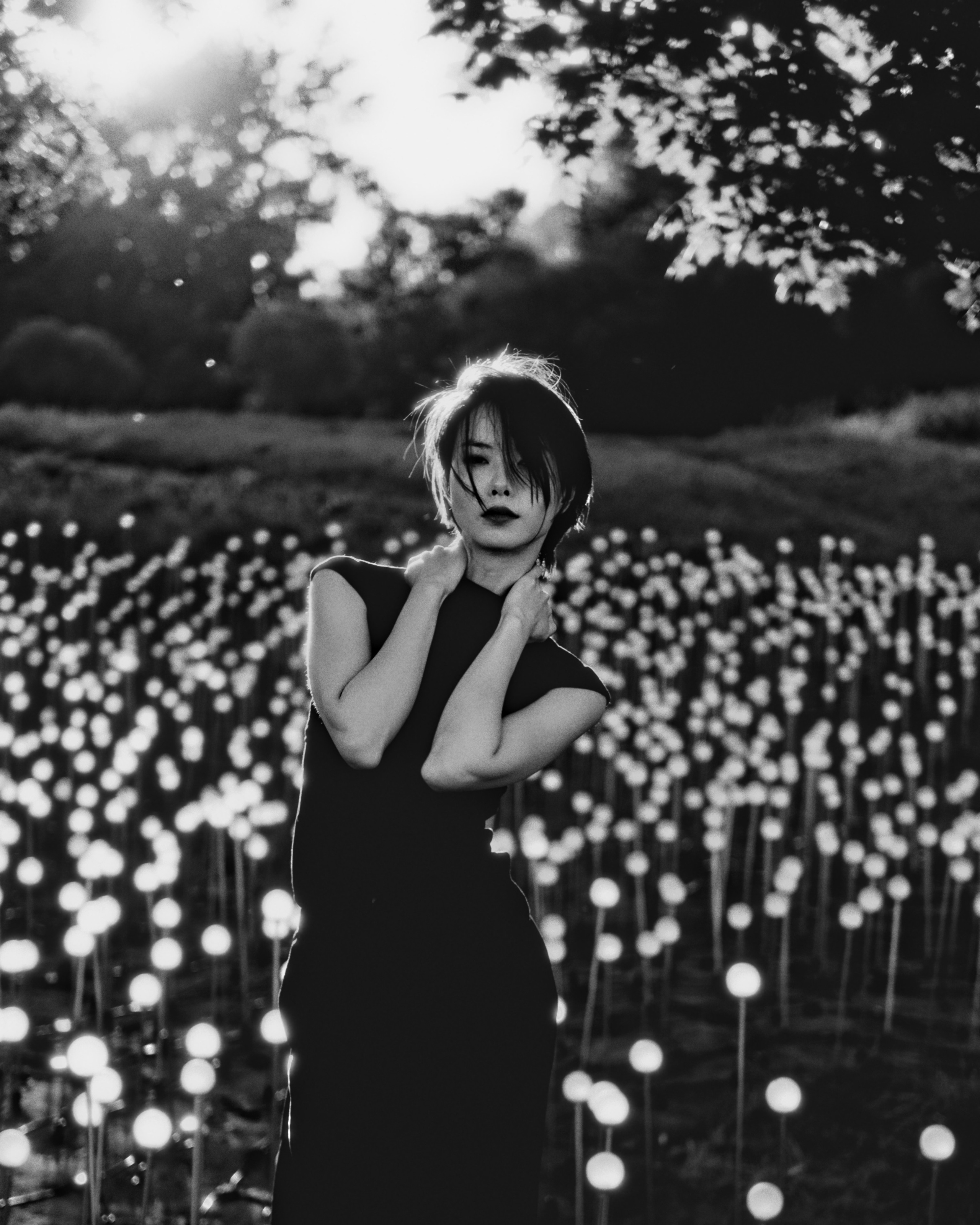 Портретный фотограф и видеограф в Москве Кошеренкова Екатерина. Черно белая-съёмка. Минимализм