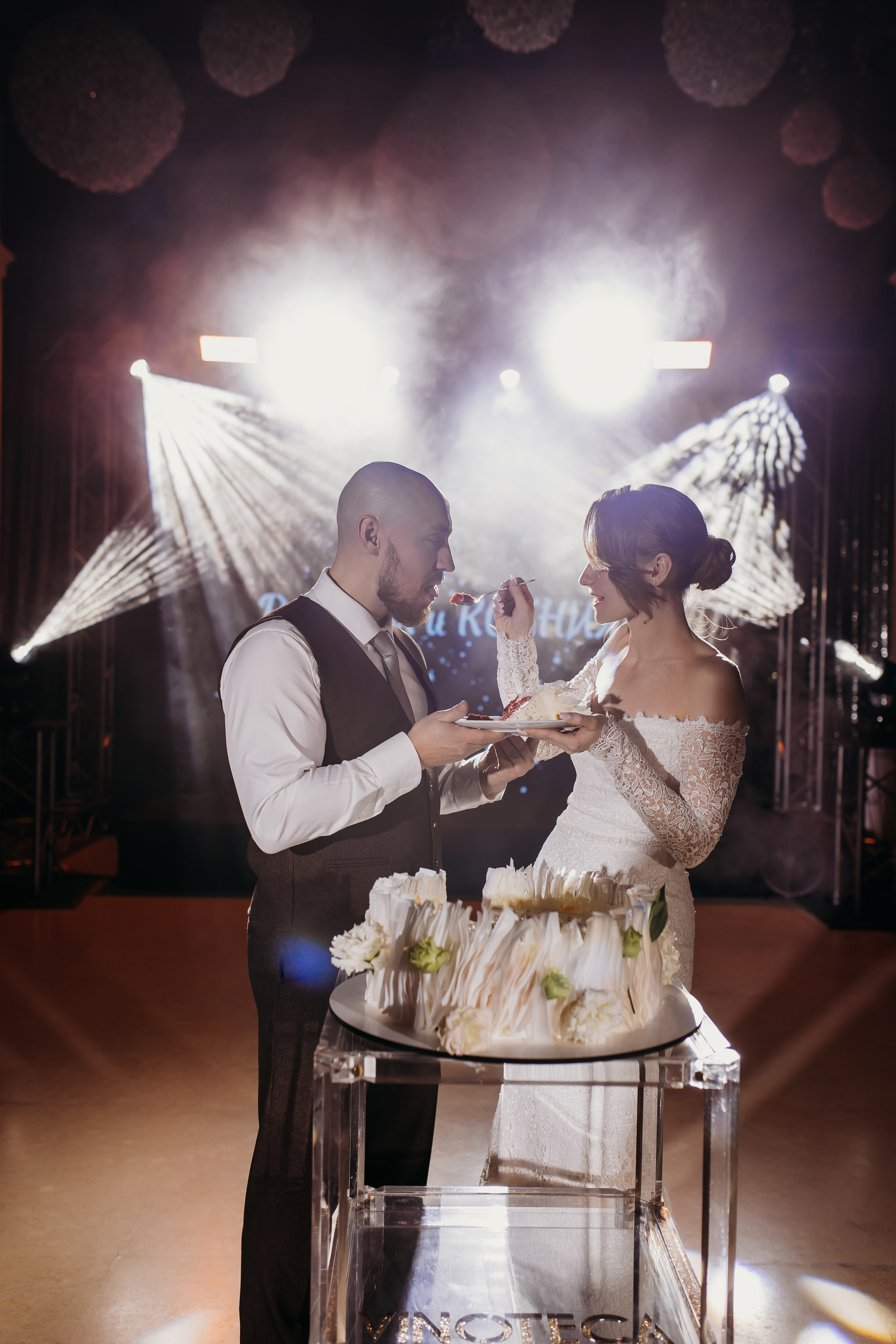 Вадим и Ксения. Фотограф Тимербаева Алина г. Сургут