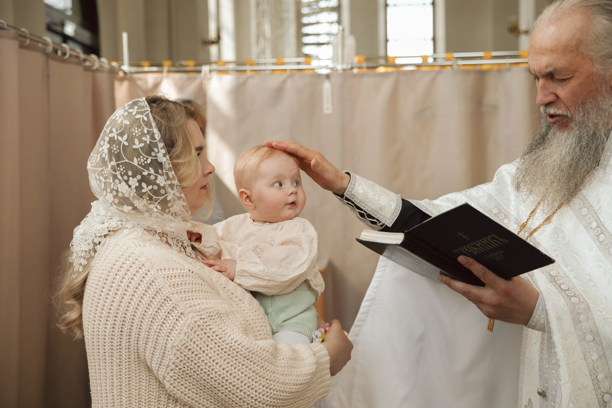 Крещение. Индивидуальный фотограф Новосибирск Настя