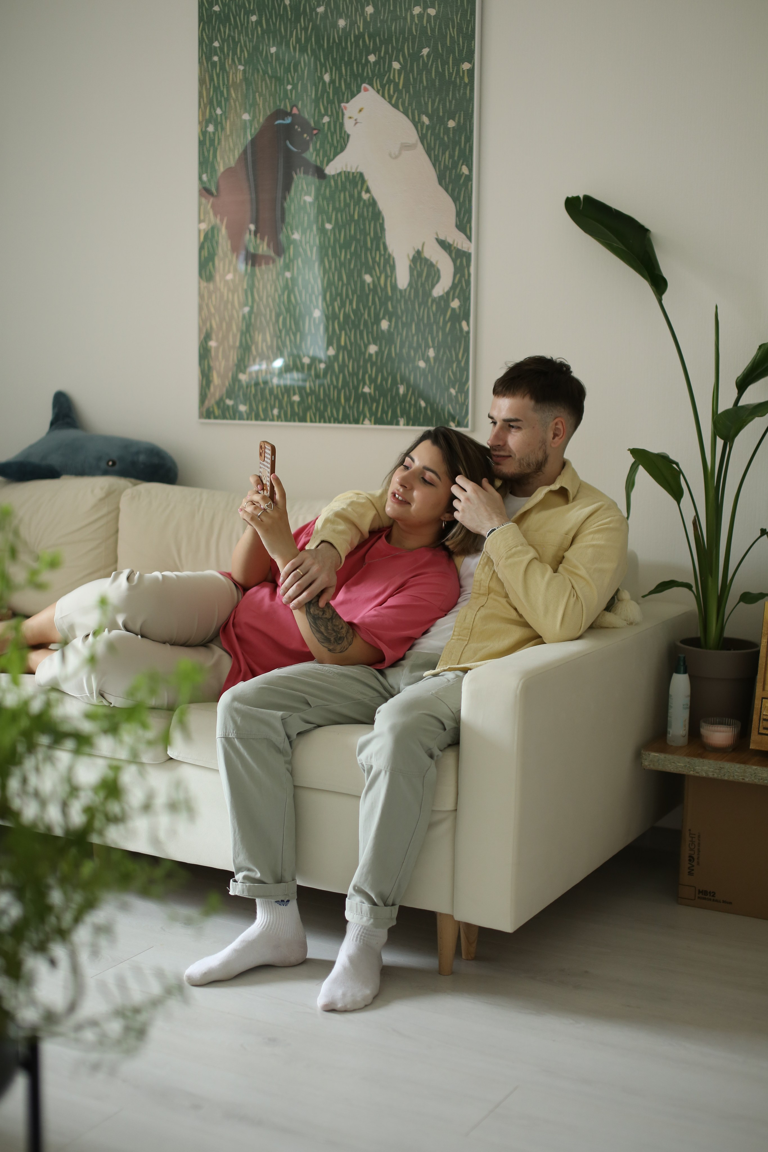 Карина — мастер студии массажа Tropical Fusion. Контент фотограф, Продюссер Леся Птица