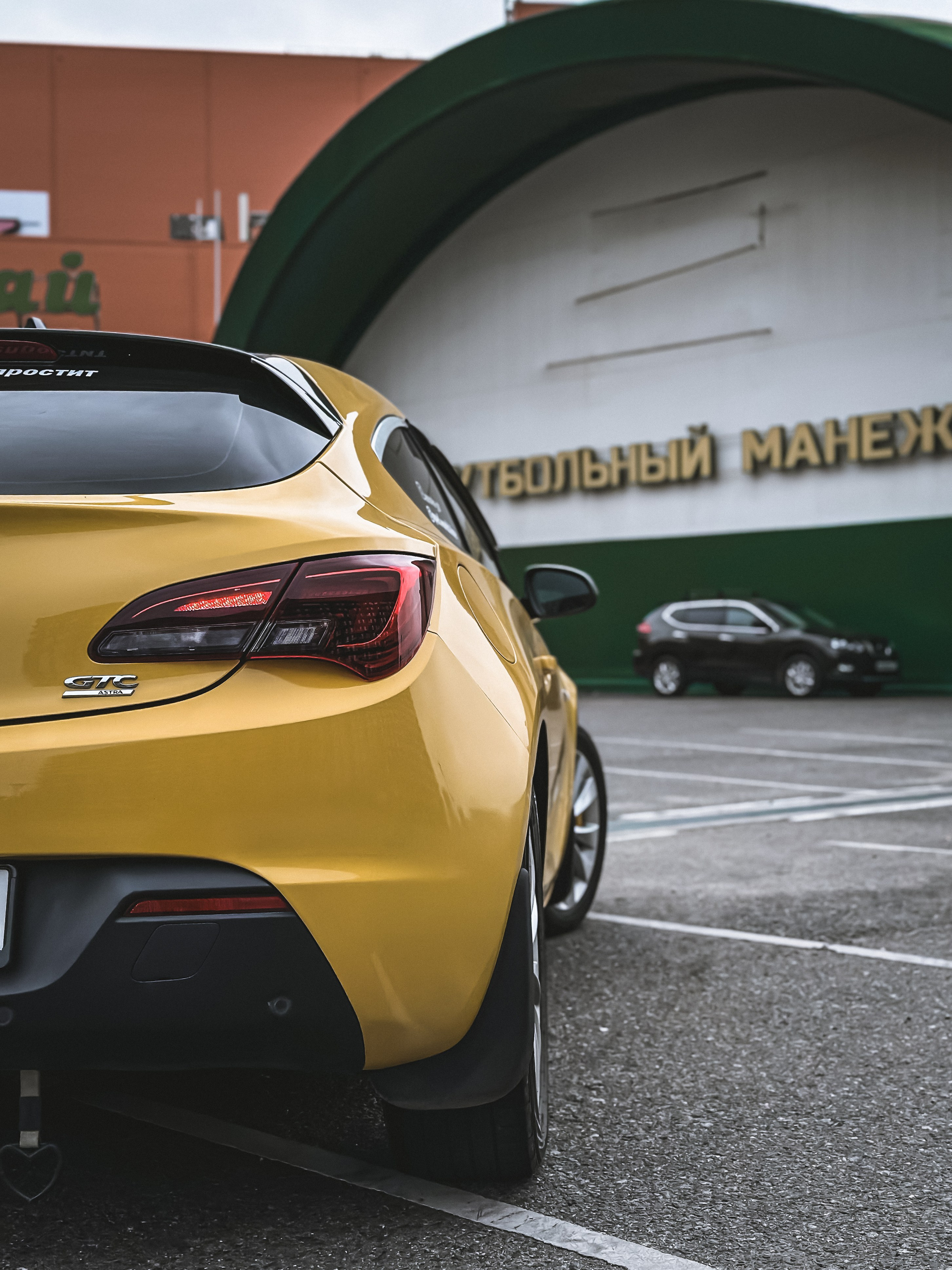 Короткая фотосессия. Opel Astra. Ирина Санрайз — Автомобильный фотограф в Москве