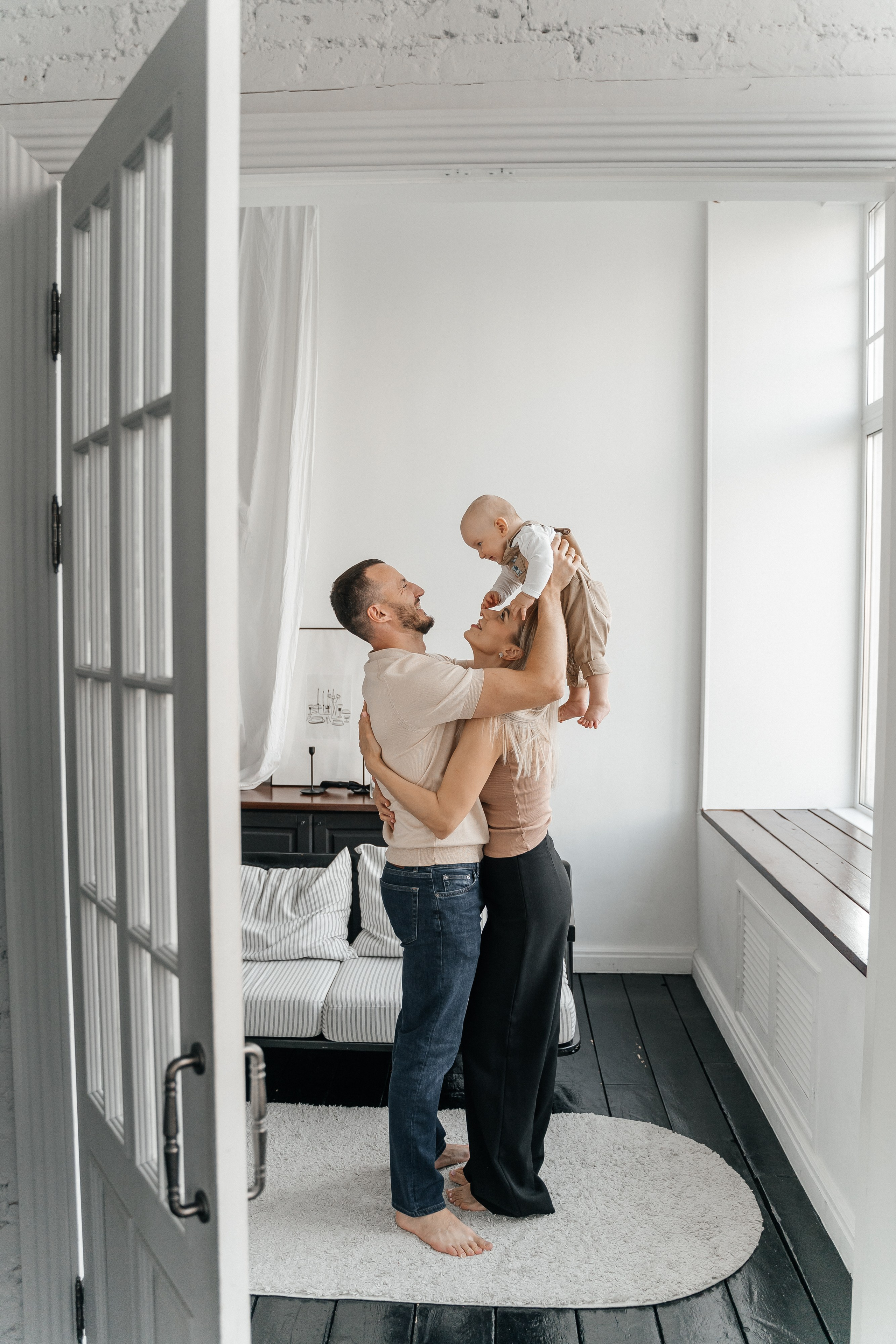 Саша, Юля и Лев. Волик Мария