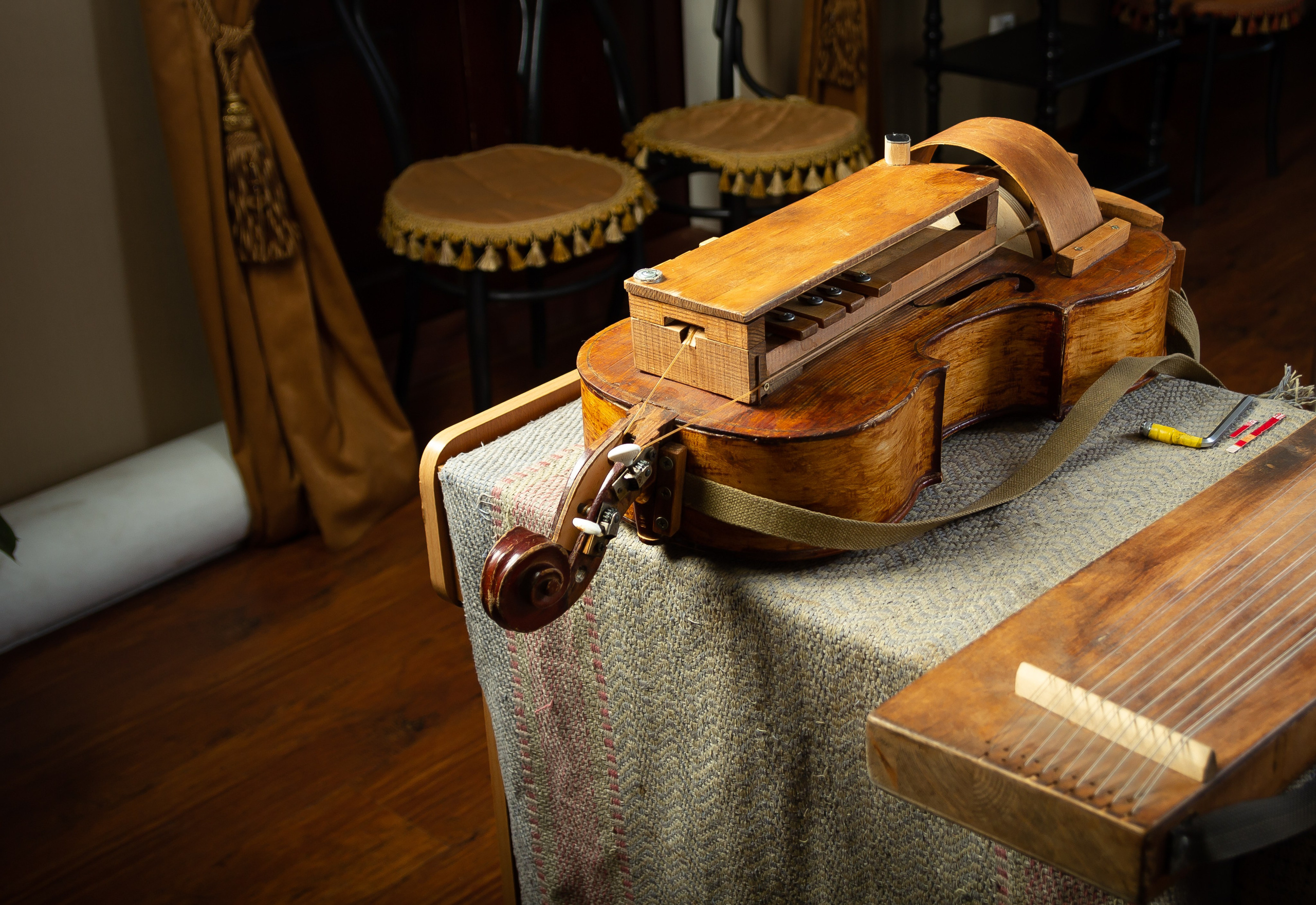 Музей забытой музыки. Александр Стряпунин — предметный фотограф в Улан-Удэ