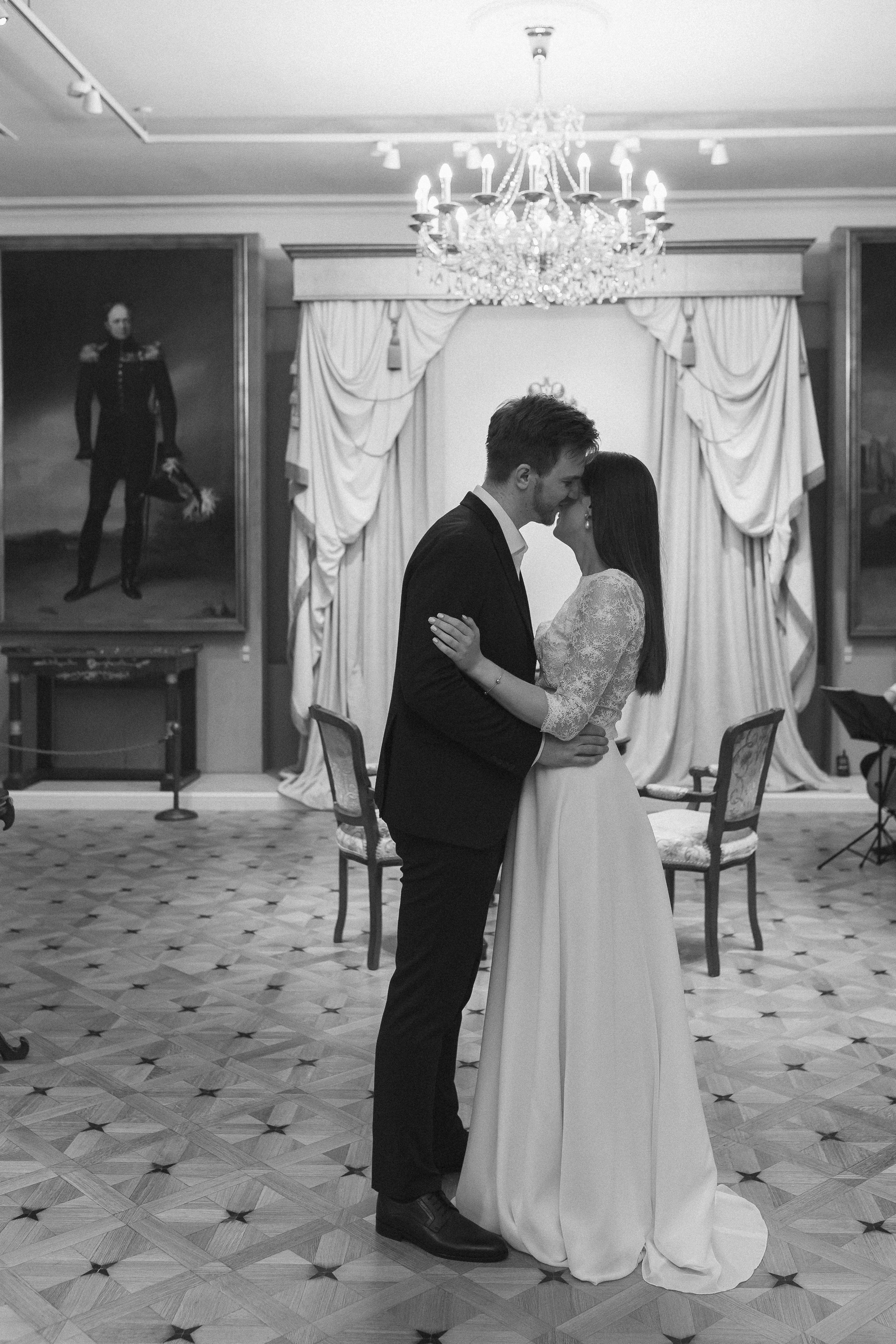 Свадебная фотосессия в Коломенском. Дворец царя Алексея Михайловича. Свадебный фотограф в Москве Мария Крош