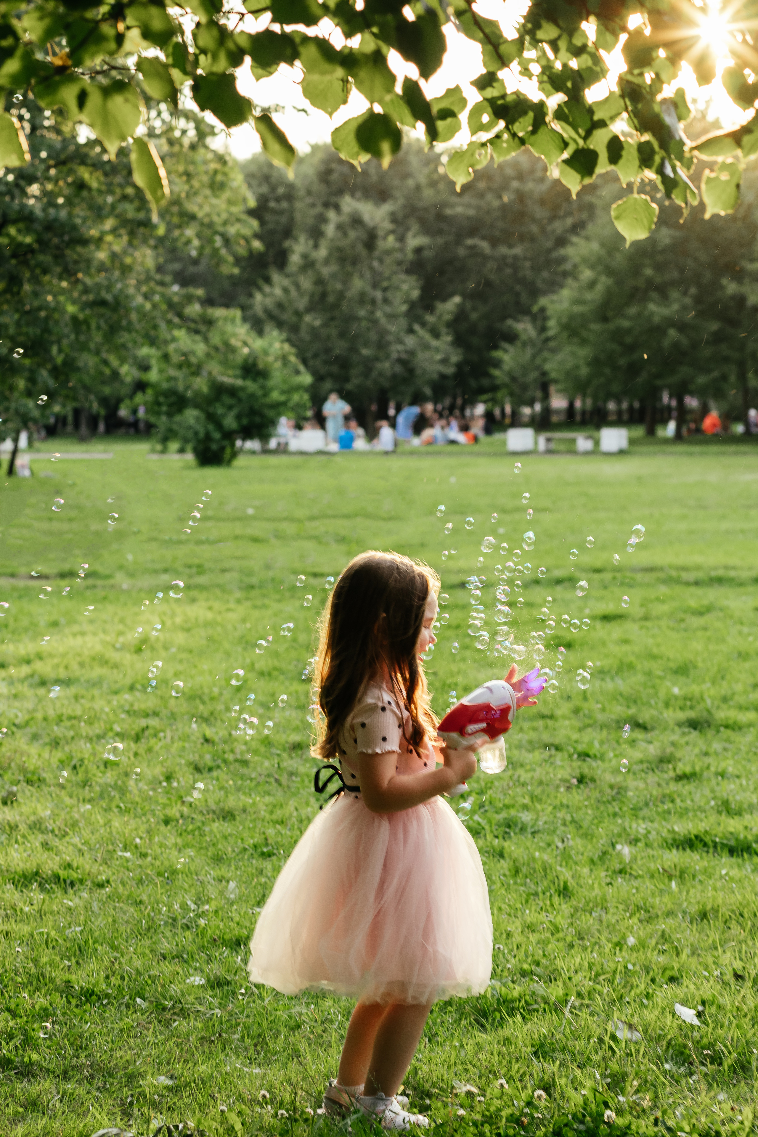 Летний вечер в парке 300-летия. Семейный и свадебный фотограф в Петербурге Евгения и Николай Шевчук