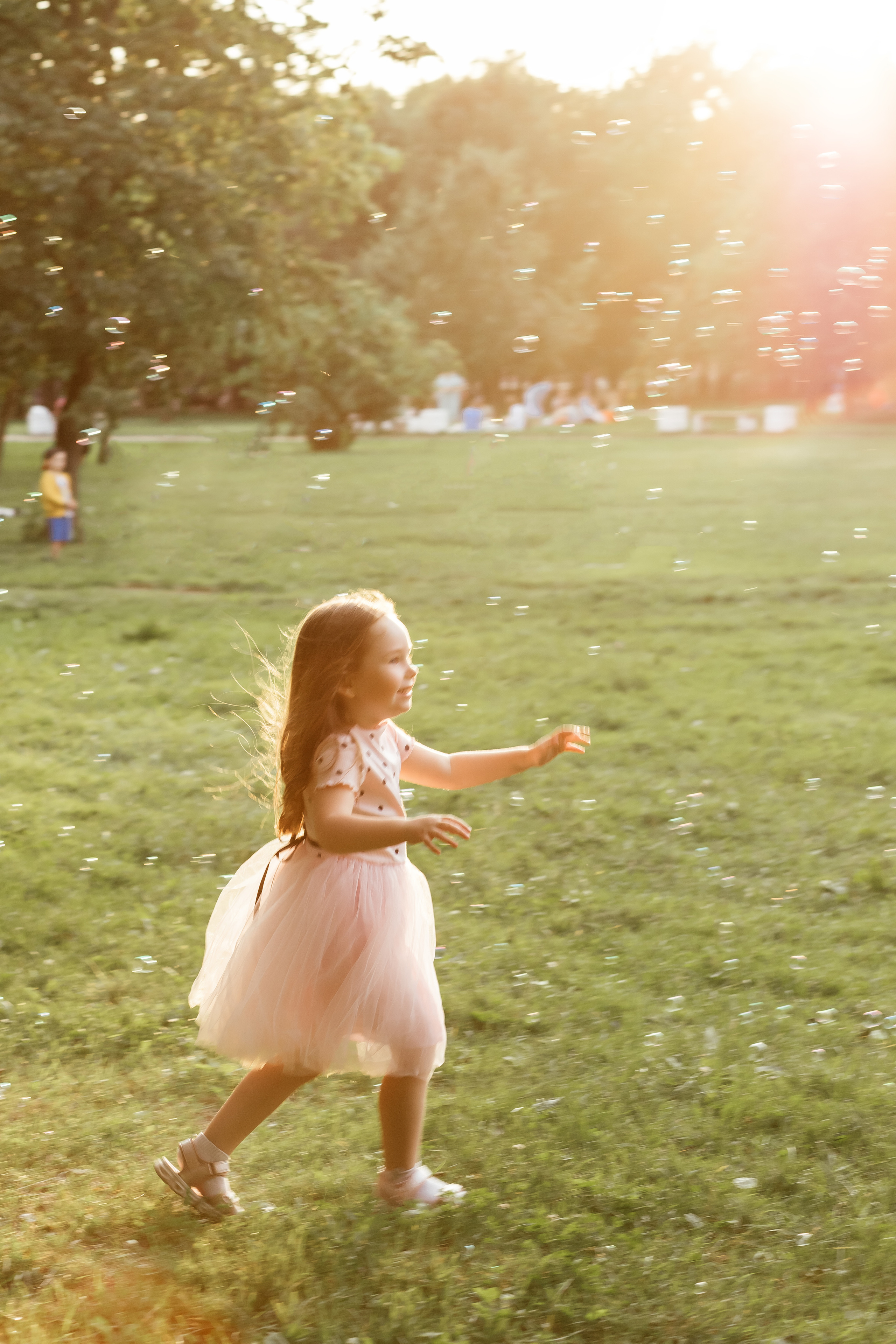 Летний вечер в парке 300-летия. Семейный и свадебный фотограф в Петербурге Евгения и Николай Шевчук