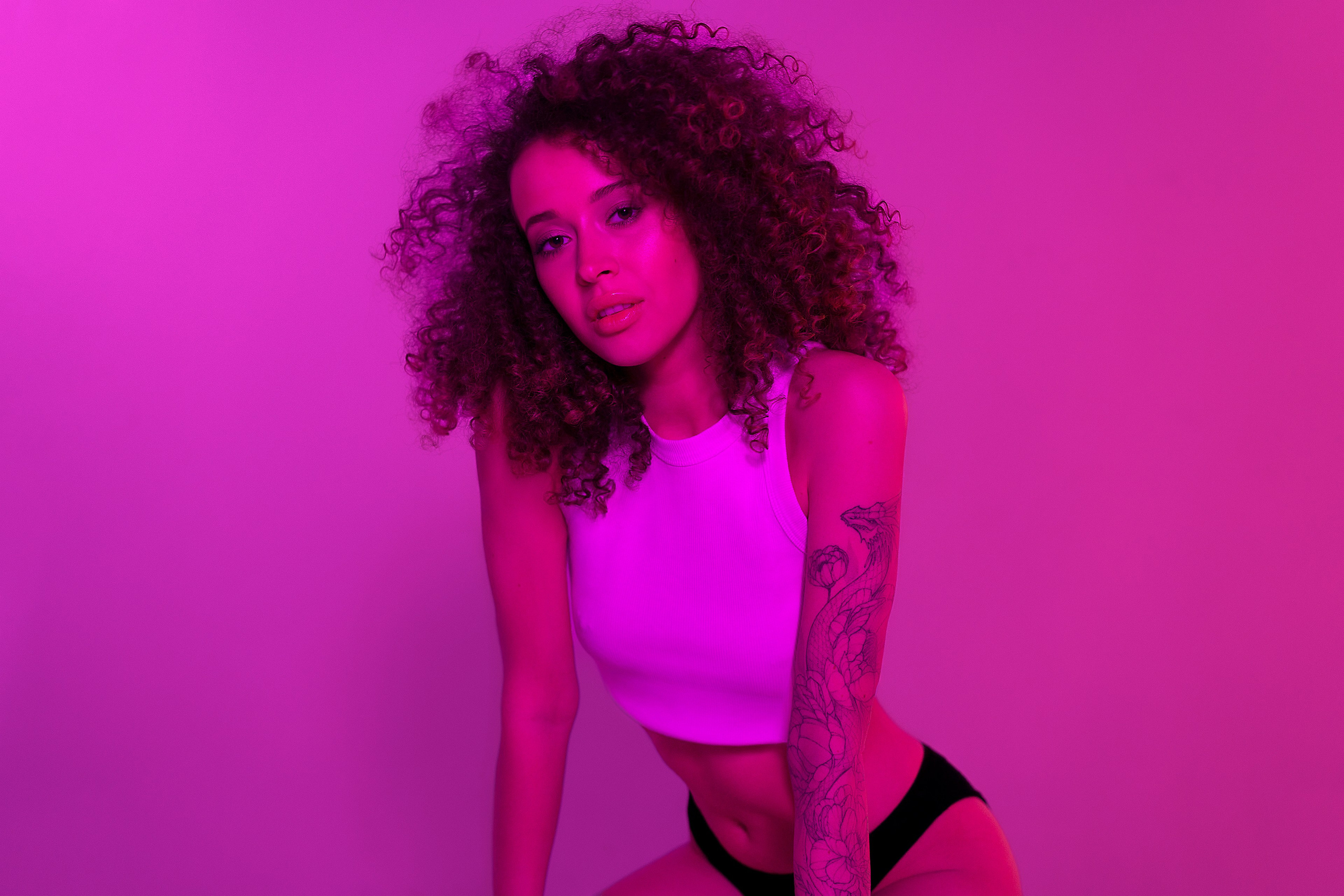 Дарья Fury. Ivan Zaitsev (IZIART) — 通过照片和视频创建文化代码