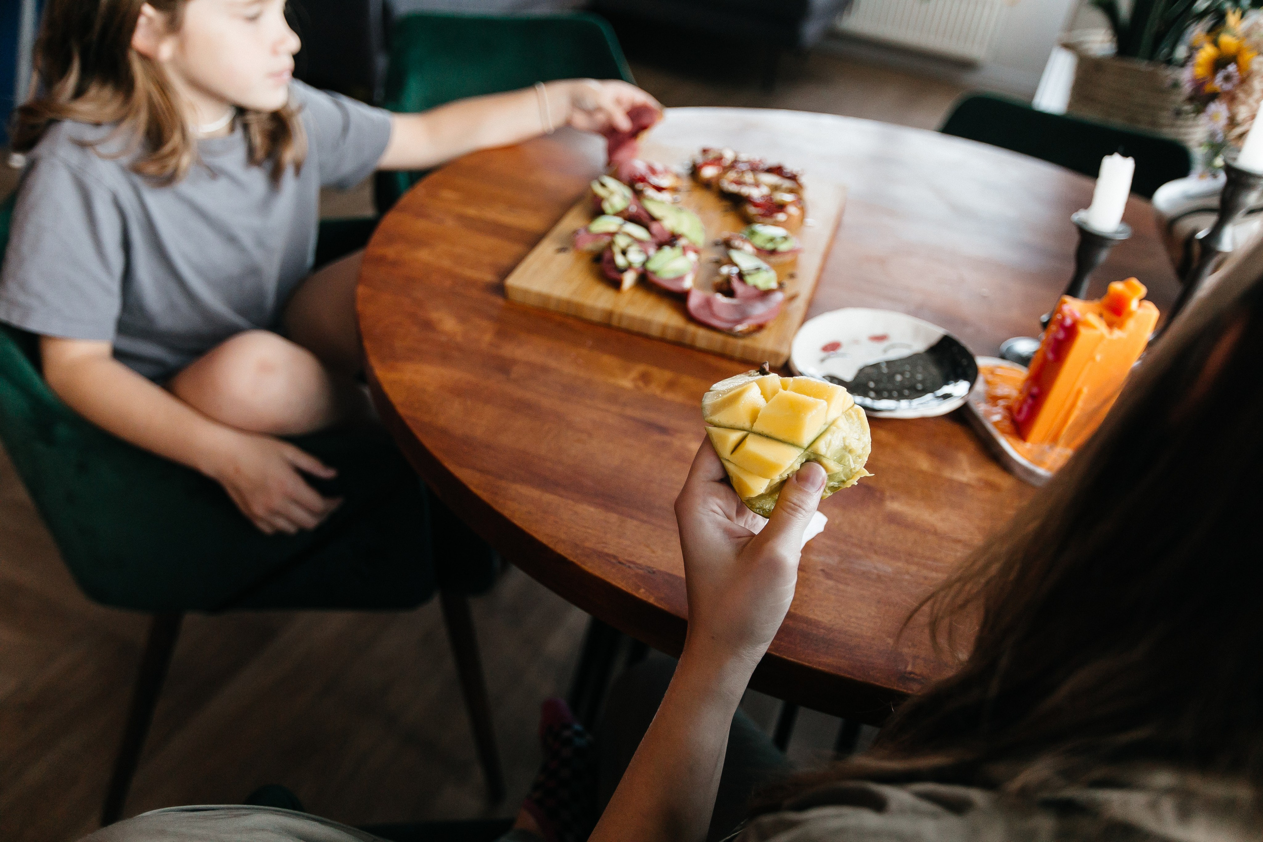 Выманивает из квартир природа нас на выходные. Осенний лес — особый мир. Ведут тропинки потайные…. Душевный фотограф Ваших самых ярких событий Марина Погребняк