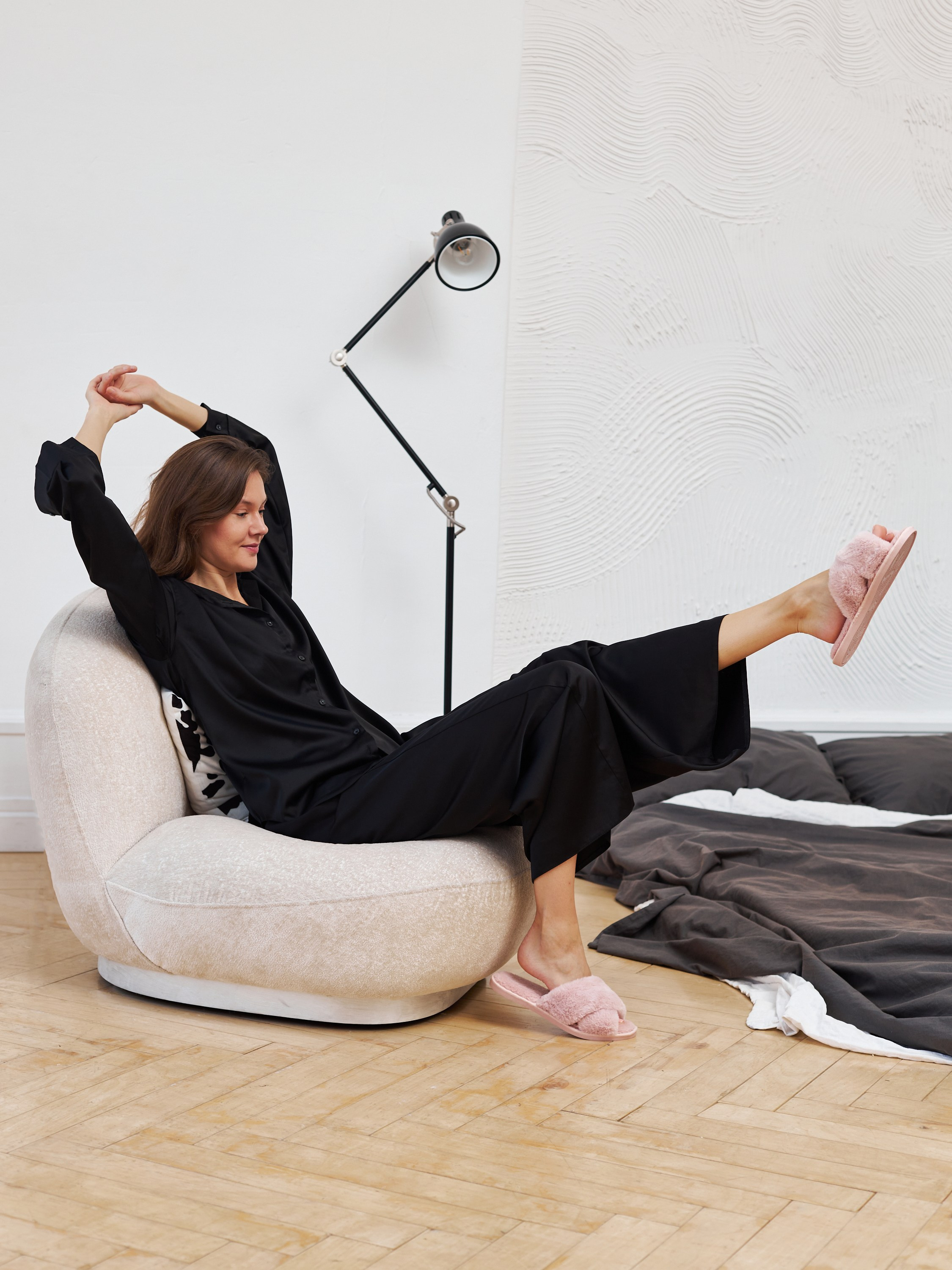 Фотосъемка домашних тапочек Екатеринбург Wildberries ВБ Ozon Озон предметная съемка Екб заказать цена фотосъемка товара WB обувь предметка. Фотограф Екатеринбург Анастасия Жерновская | Маркетплейсы и нейрофото