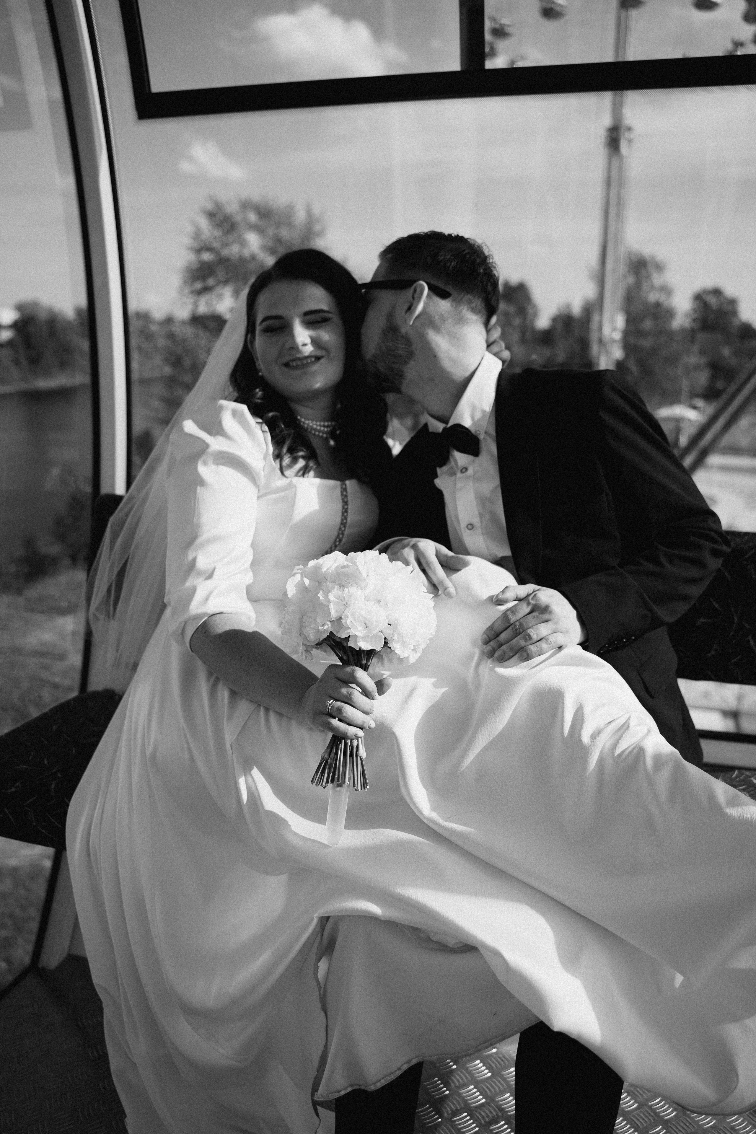 Свадебная фотосъемка в Пскове. Свадебный и семейный фотограф в Пскове и Острове Света Суворова