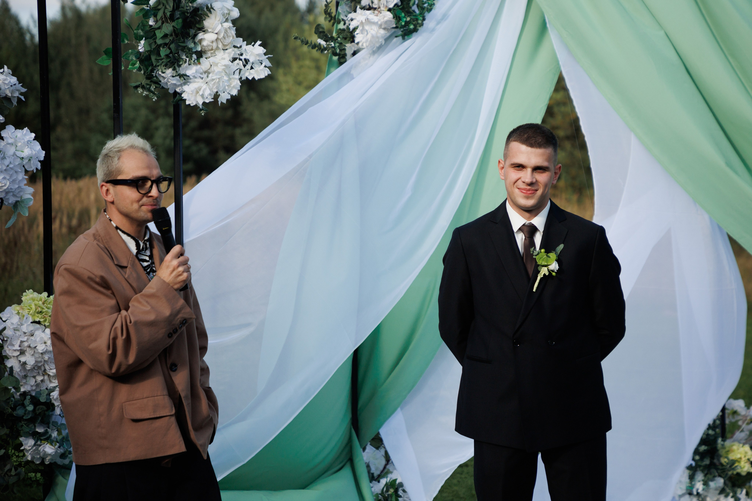 Сентябрь 2025, Белый лис, Выкса. Фотограф городских и семейных событий в Нижнем Новгороде Артем Карпухин