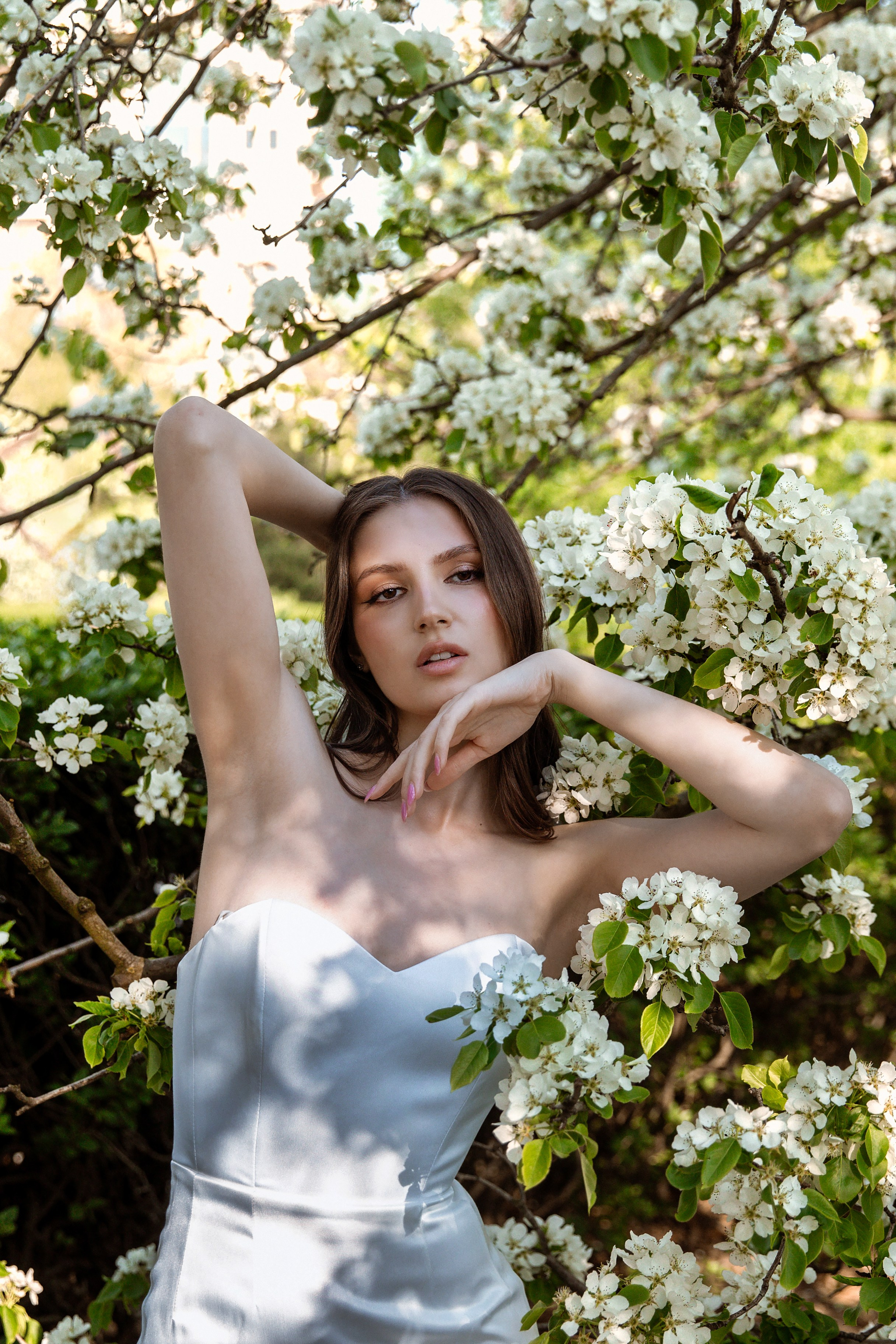 Мария в саду. Свадебный и семейный фотограф Москва и Московская область