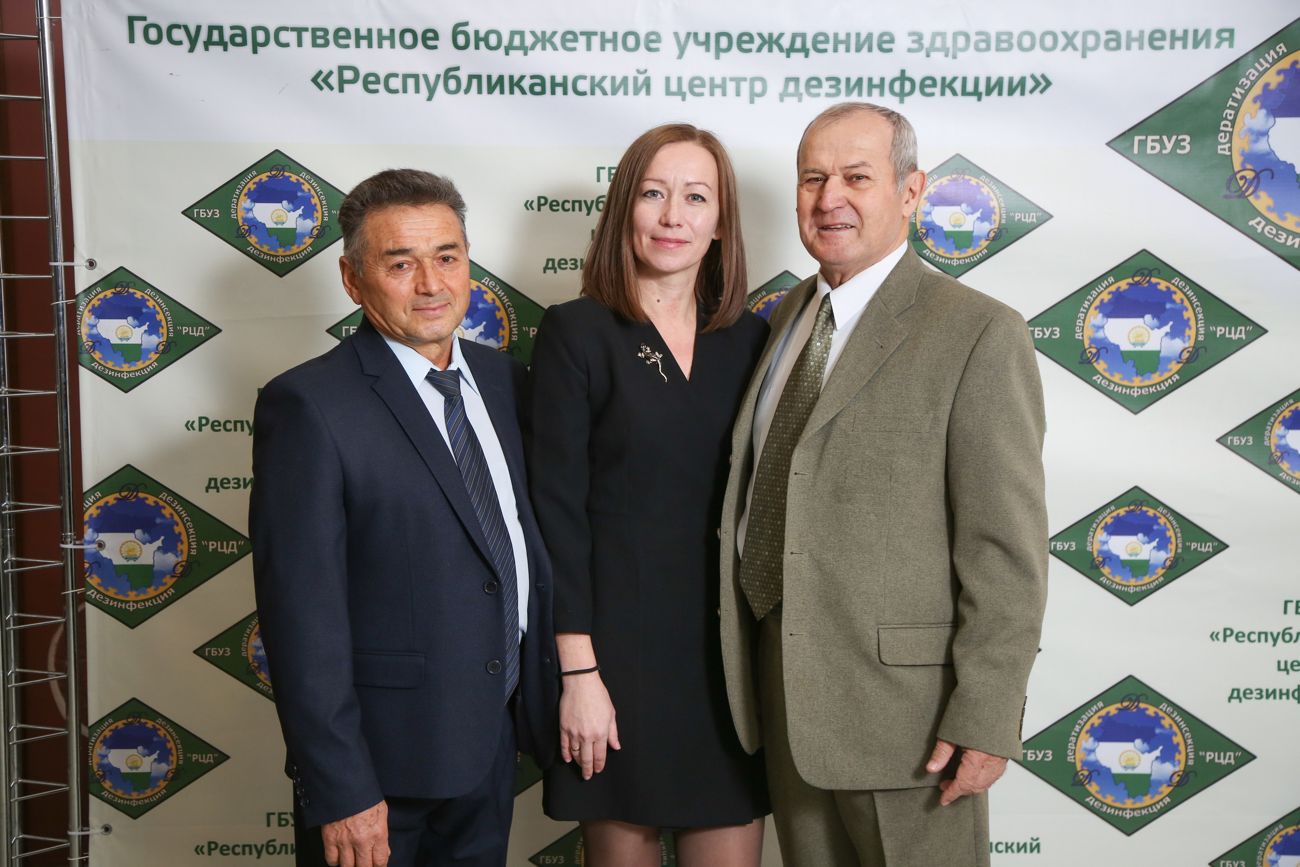 Печать фото на мероприятие день в день. Фото гостям