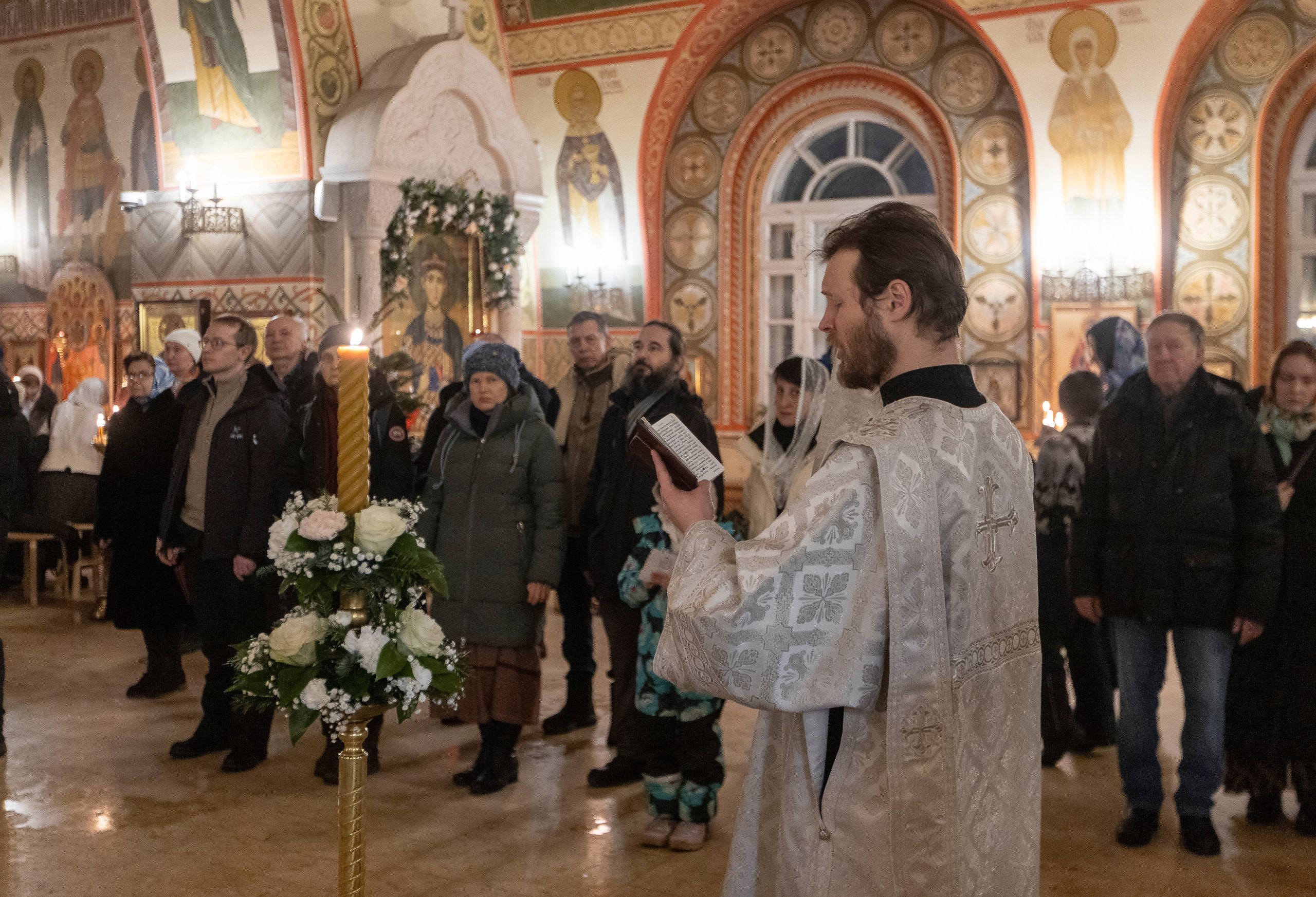 Рождество в храме Св. Вмч. Димитрия Солунского. Интерьерный фотограф в Москве Роман Потапов