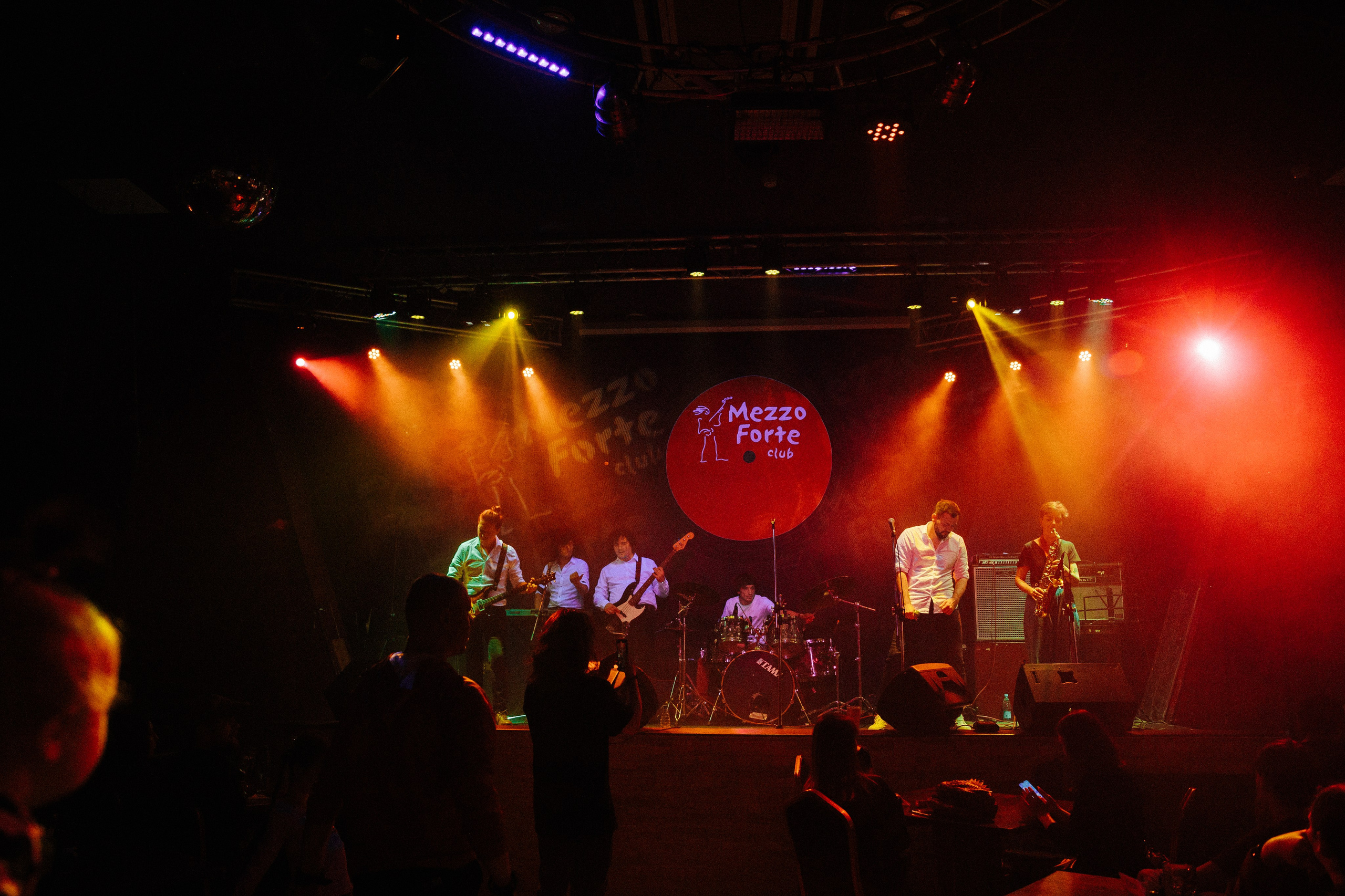 Концерт день дурака и разные люди. Свадебный и семейный фотограф Скрынник Светлана