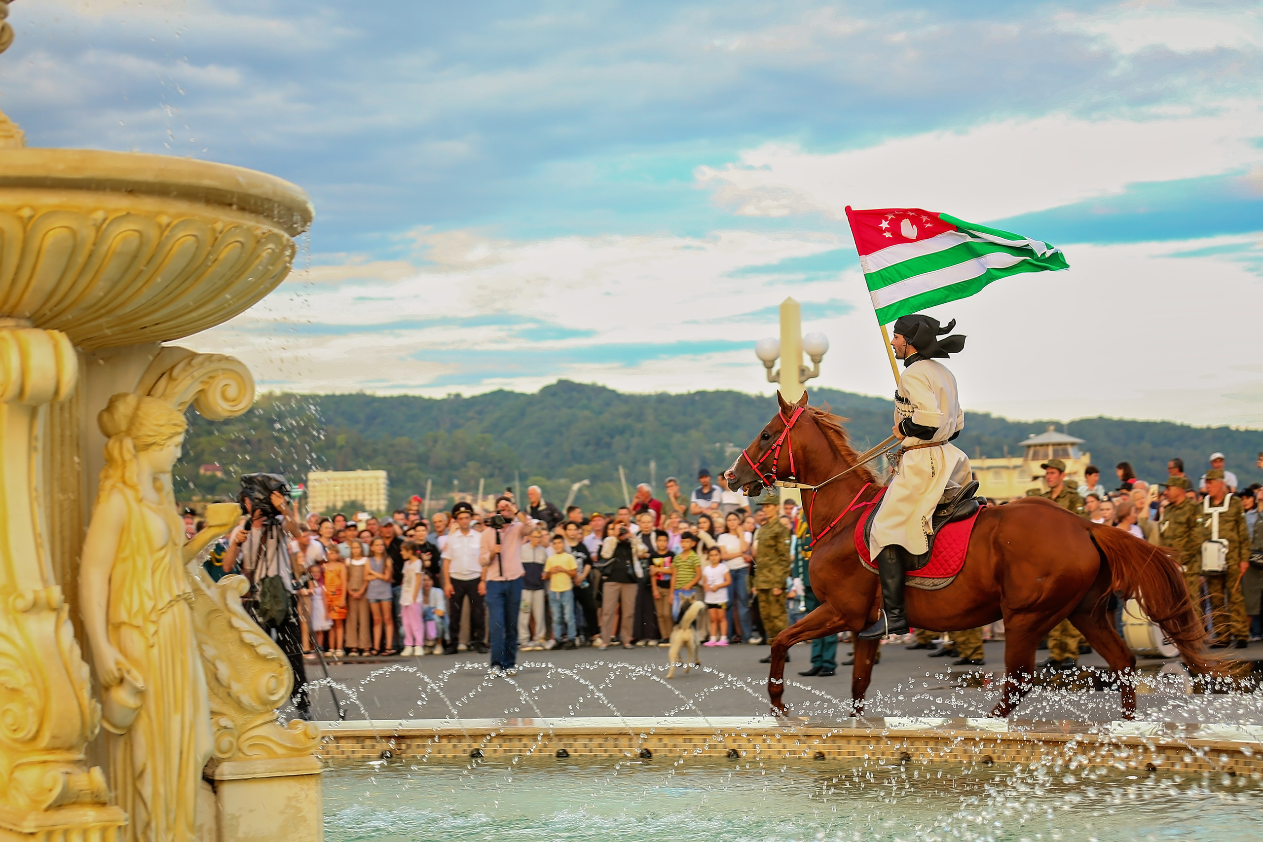 День Государственного флага Абхазии. 2022 год. Свадебный и семейный фотограф в Абхазии Эля Цишба
